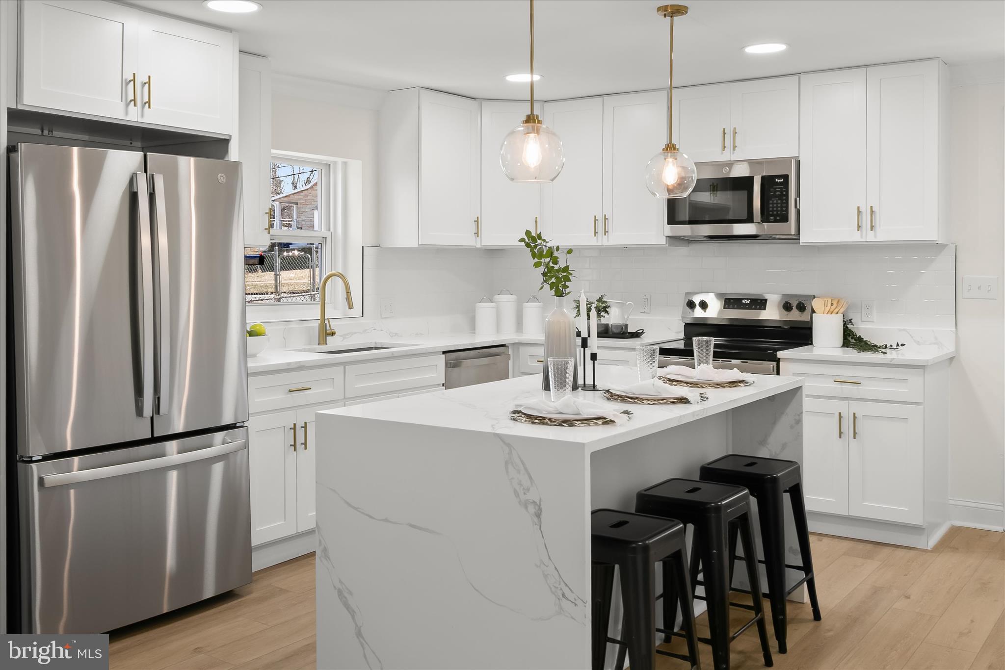 DEANWOOD PARK - Residential