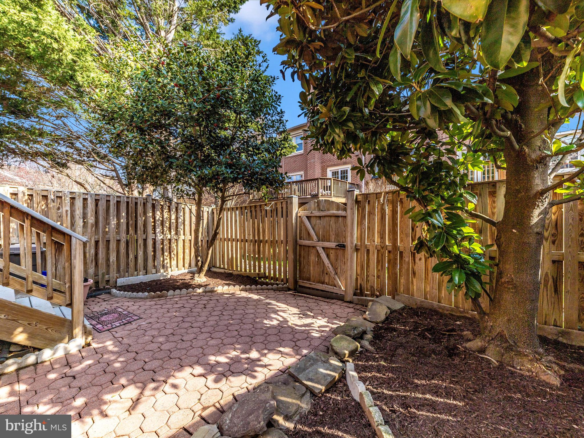 IDYLWOOD STATION - Residential