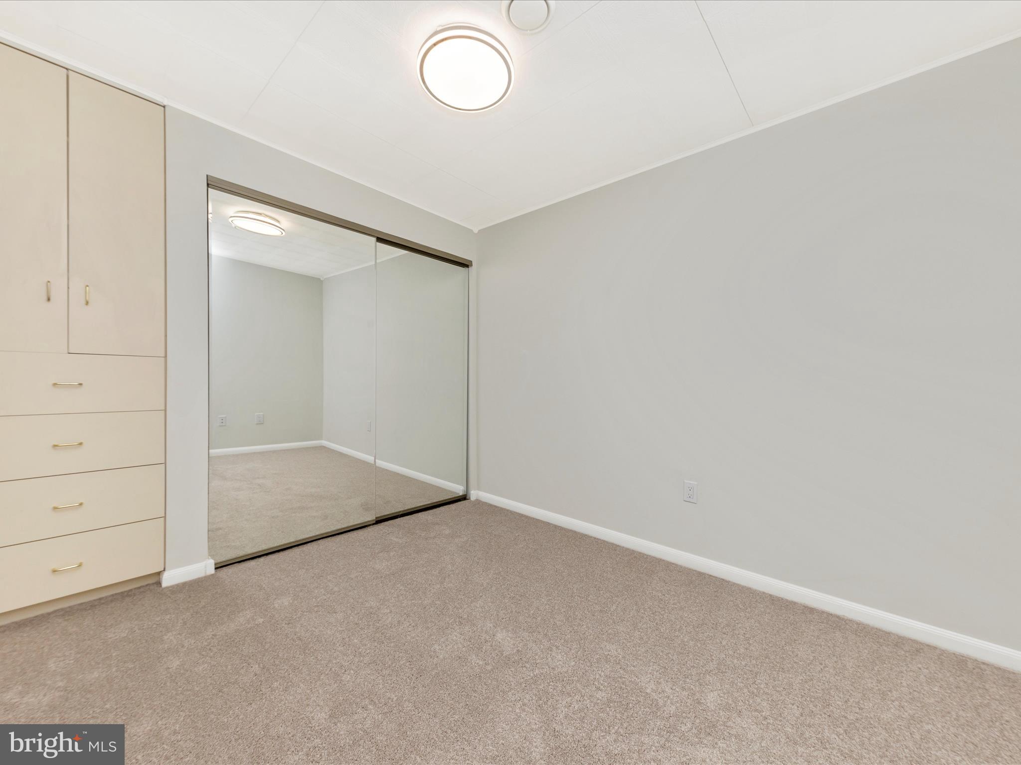 IDYLWOOD STATION - Residential