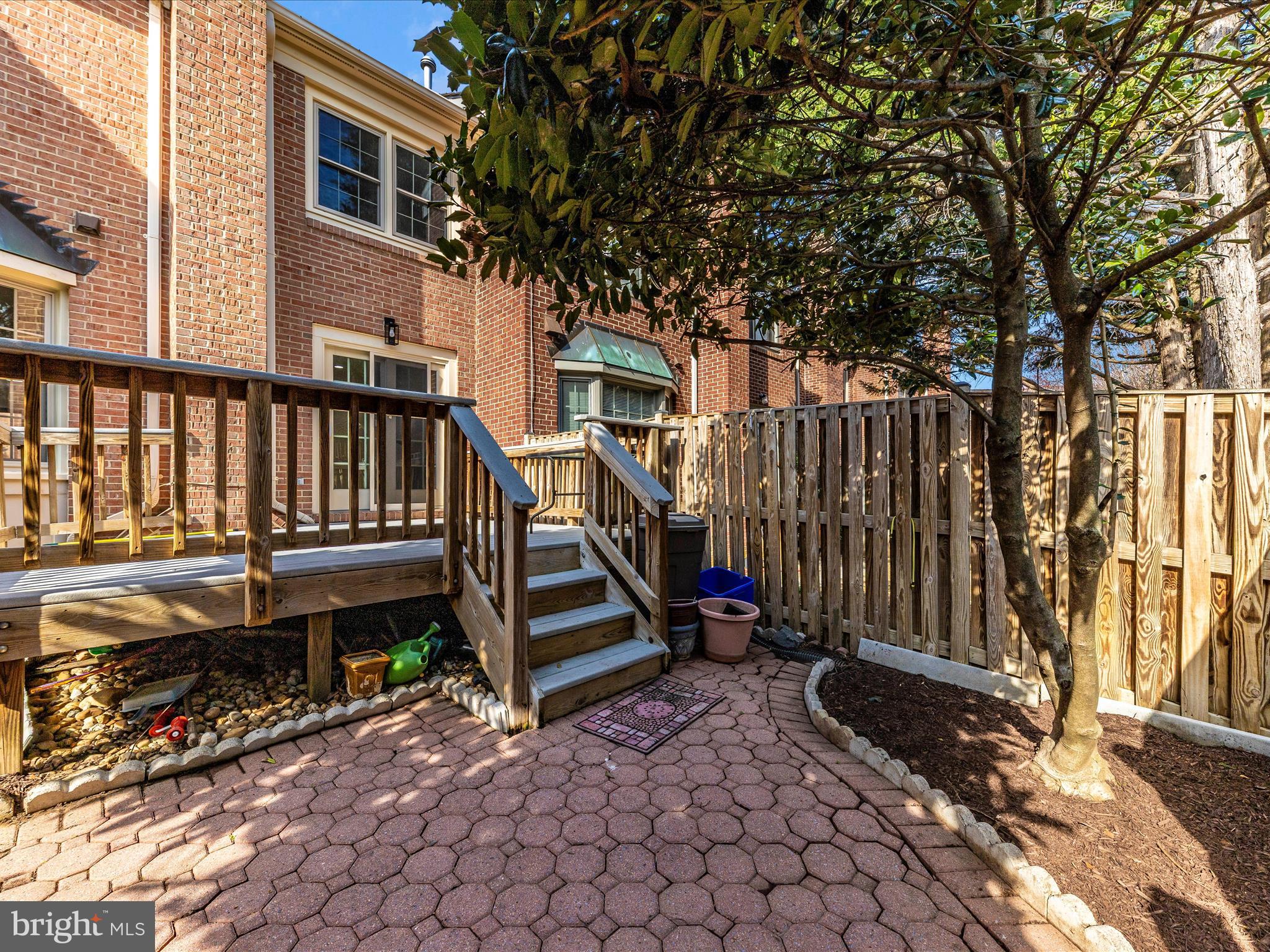 IDYLWOOD STATION - Residential