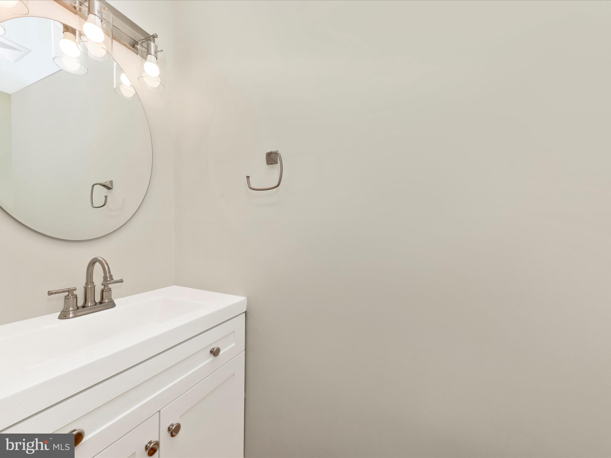 IDYLWOOD STATION - Residential