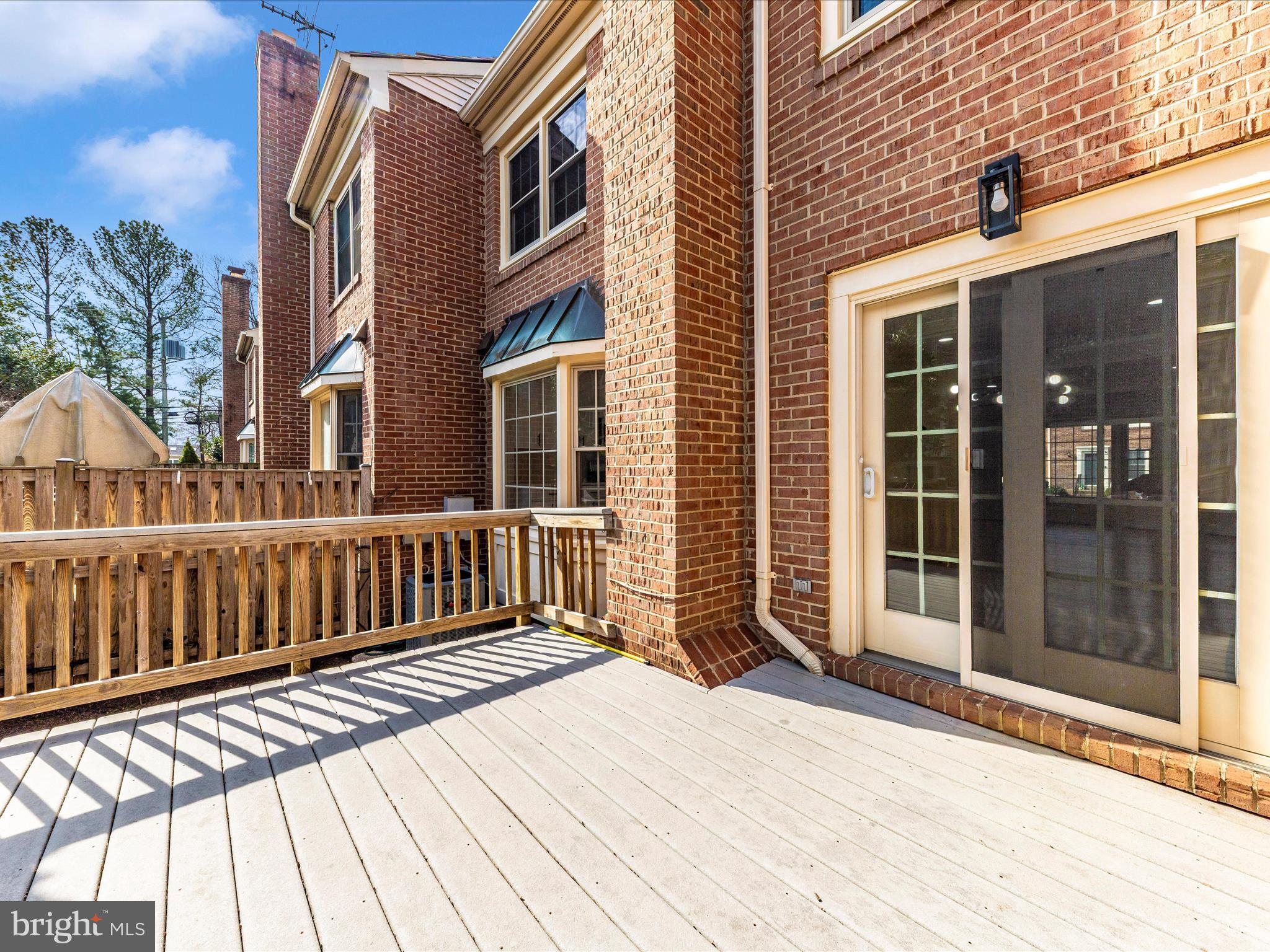 IDYLWOOD STATION - Residential