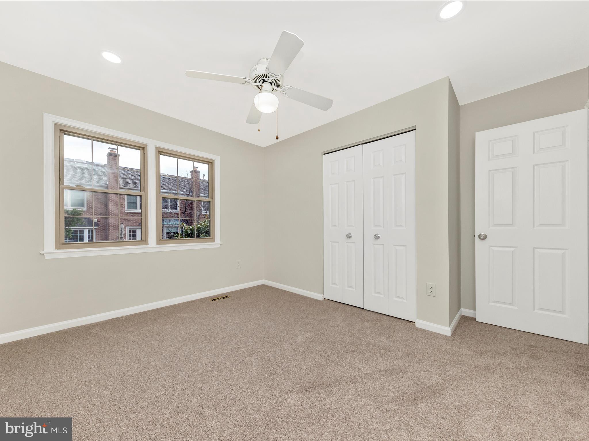 IDYLWOOD STATION - Residential