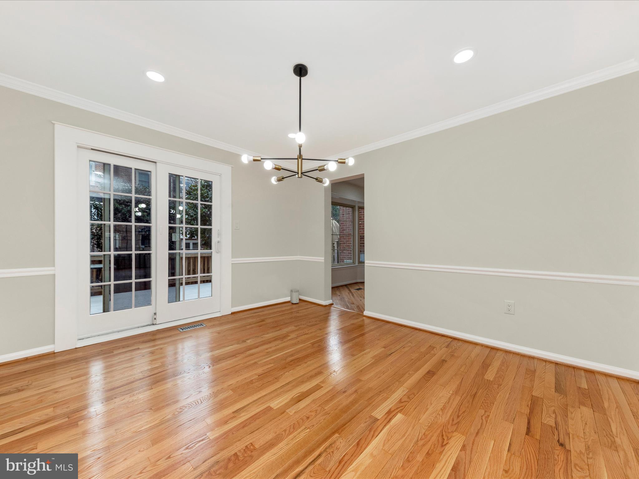 IDYLWOOD STATION - Residential