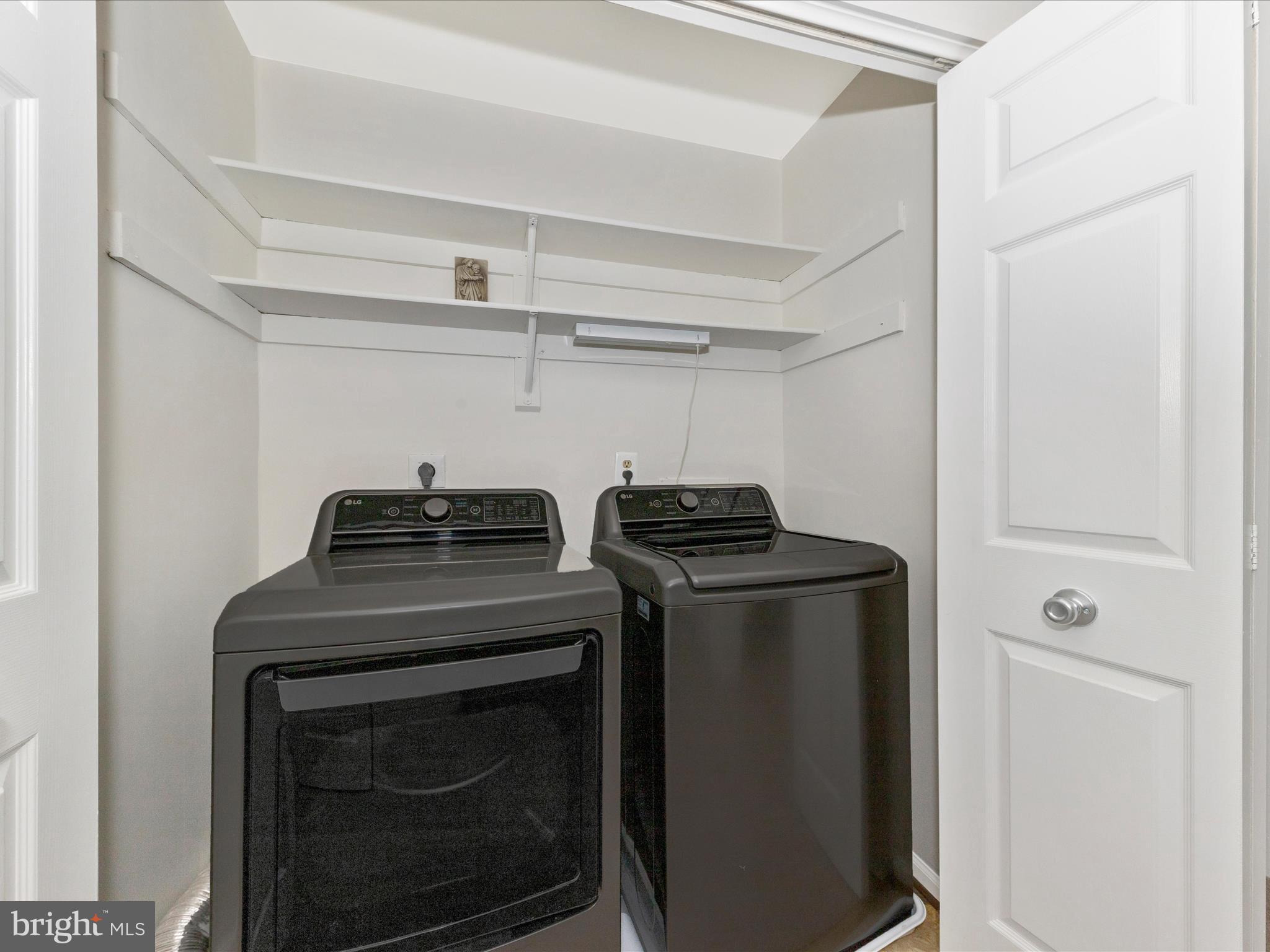 IDYLWOOD STATION - Residential