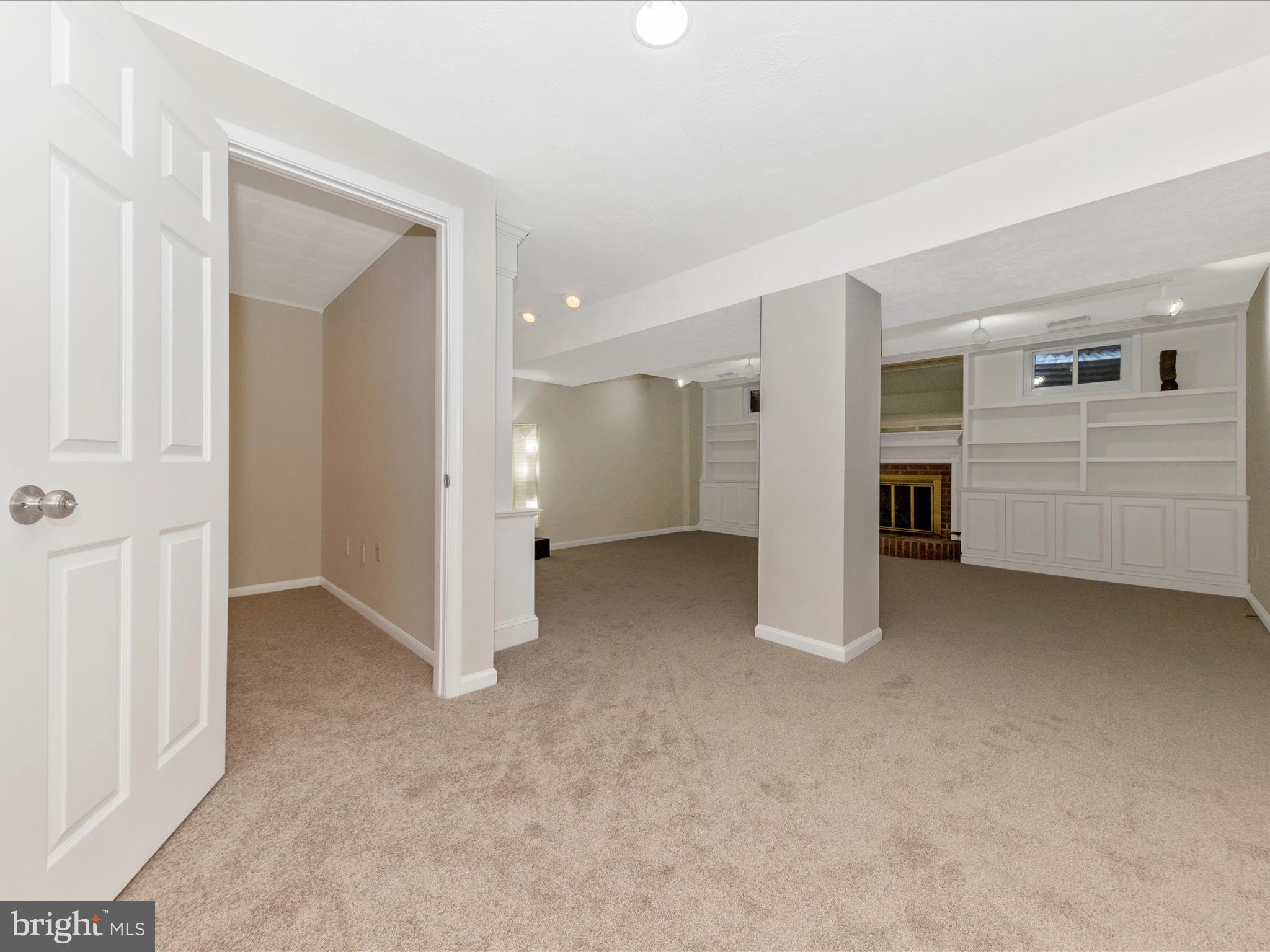 IDYLWOOD STATION - Residential