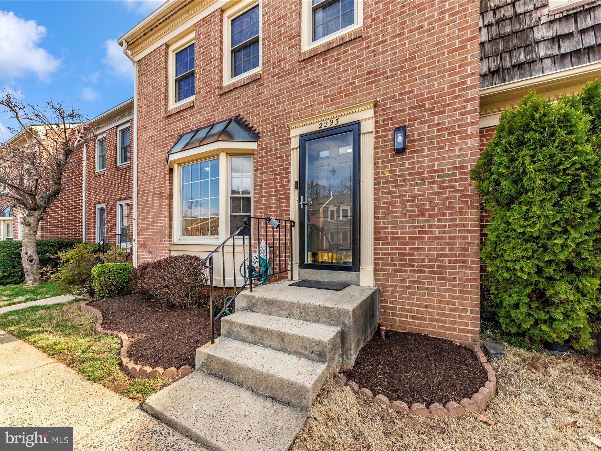 IDYLWOOD STATION - Residential