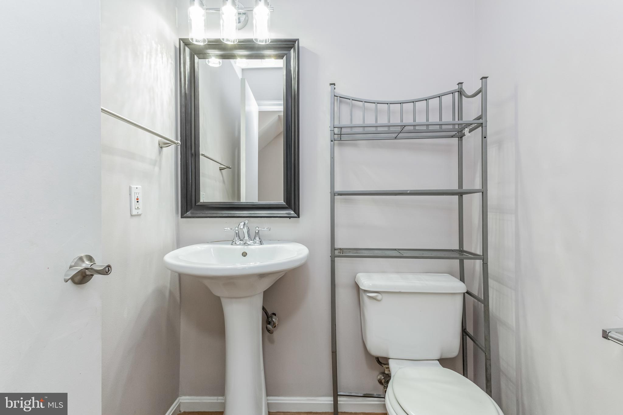 WILLOWS OF POTOMAC - Residential