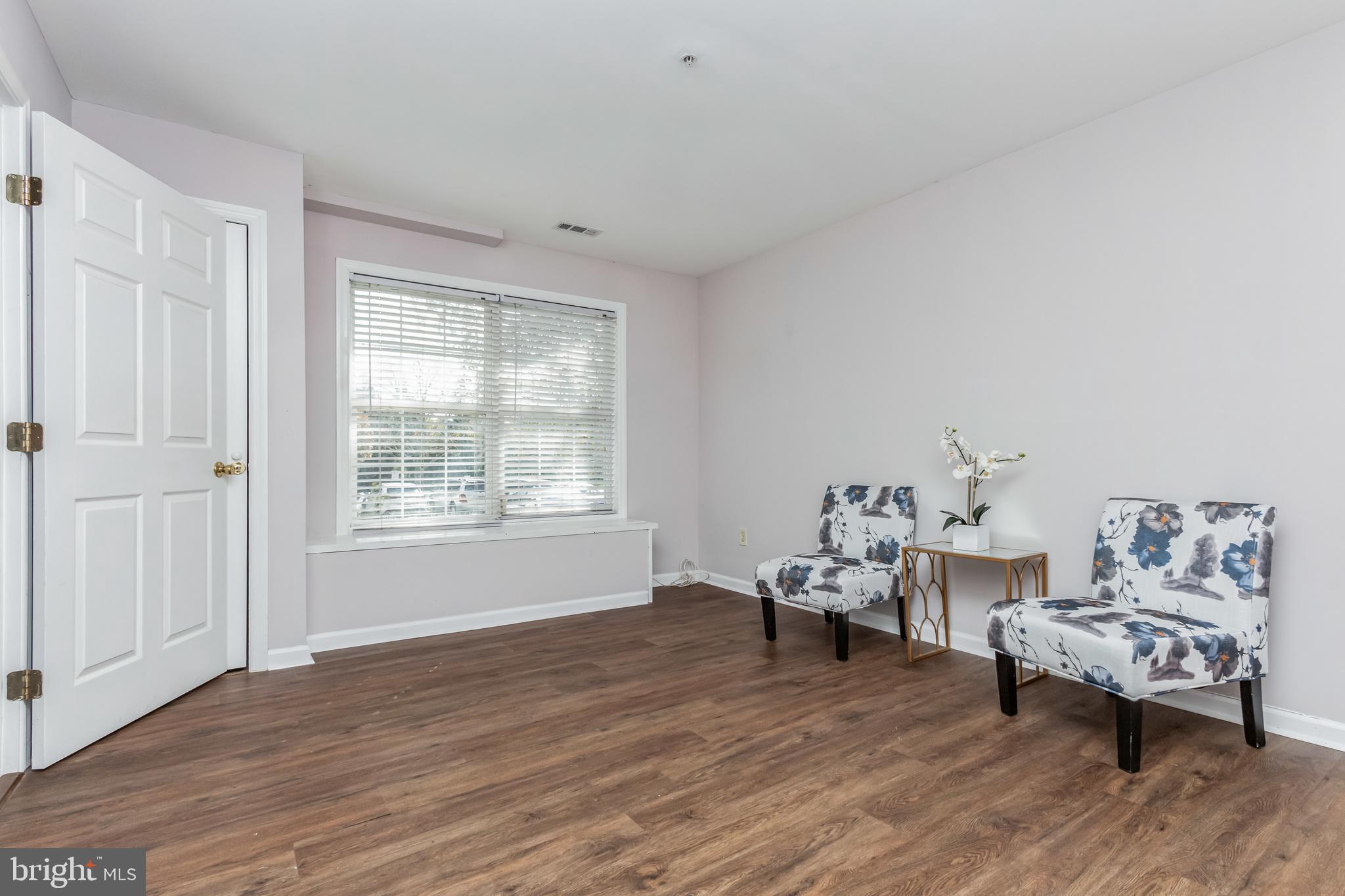 WILLOWS OF POTOMAC - Residential