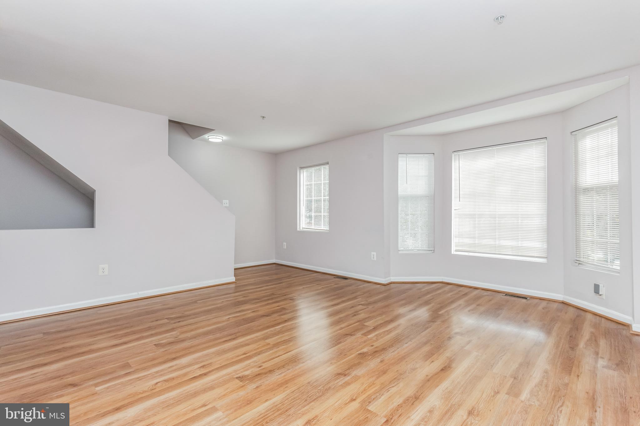 WILLOWS OF POTOMAC - Residential