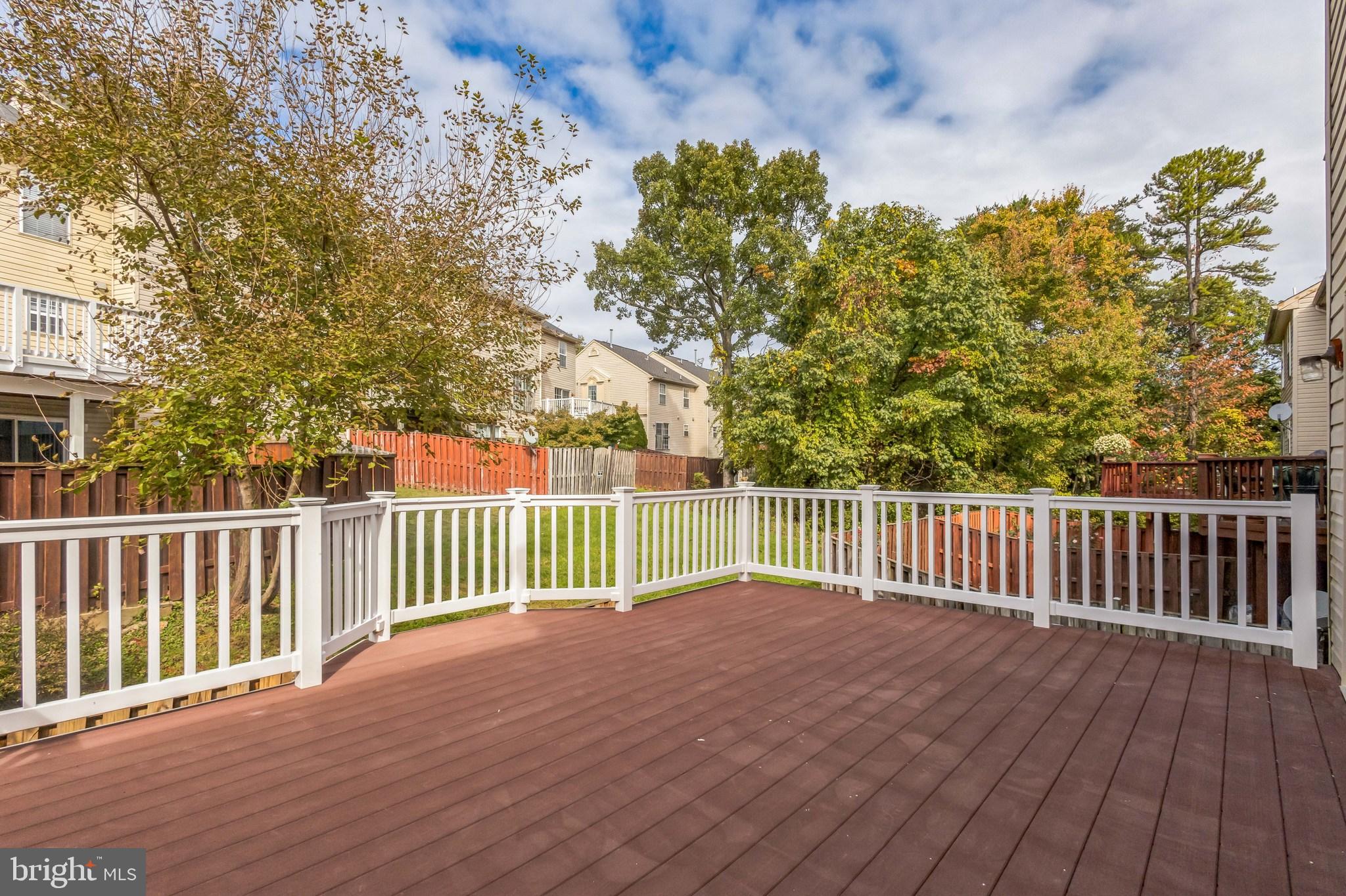 WILLOWS OF POTOMAC - Residential