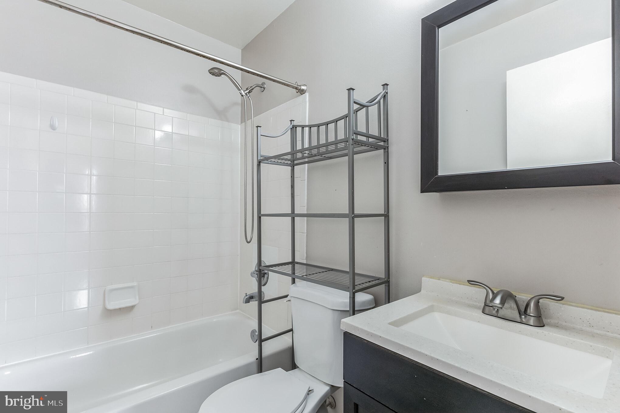 WILLOWS OF POTOMAC - Residential