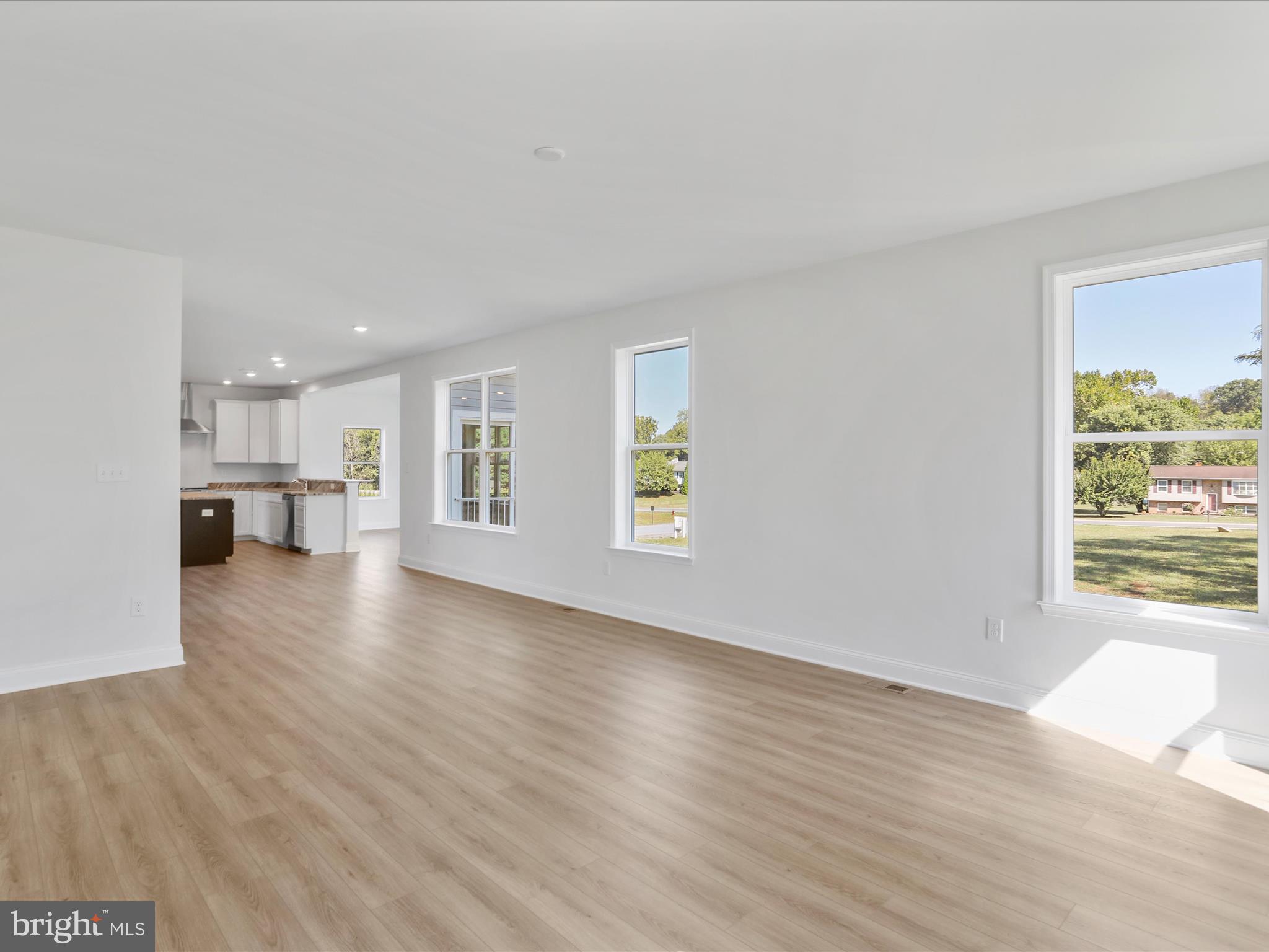 AMBERFIELD - Residential