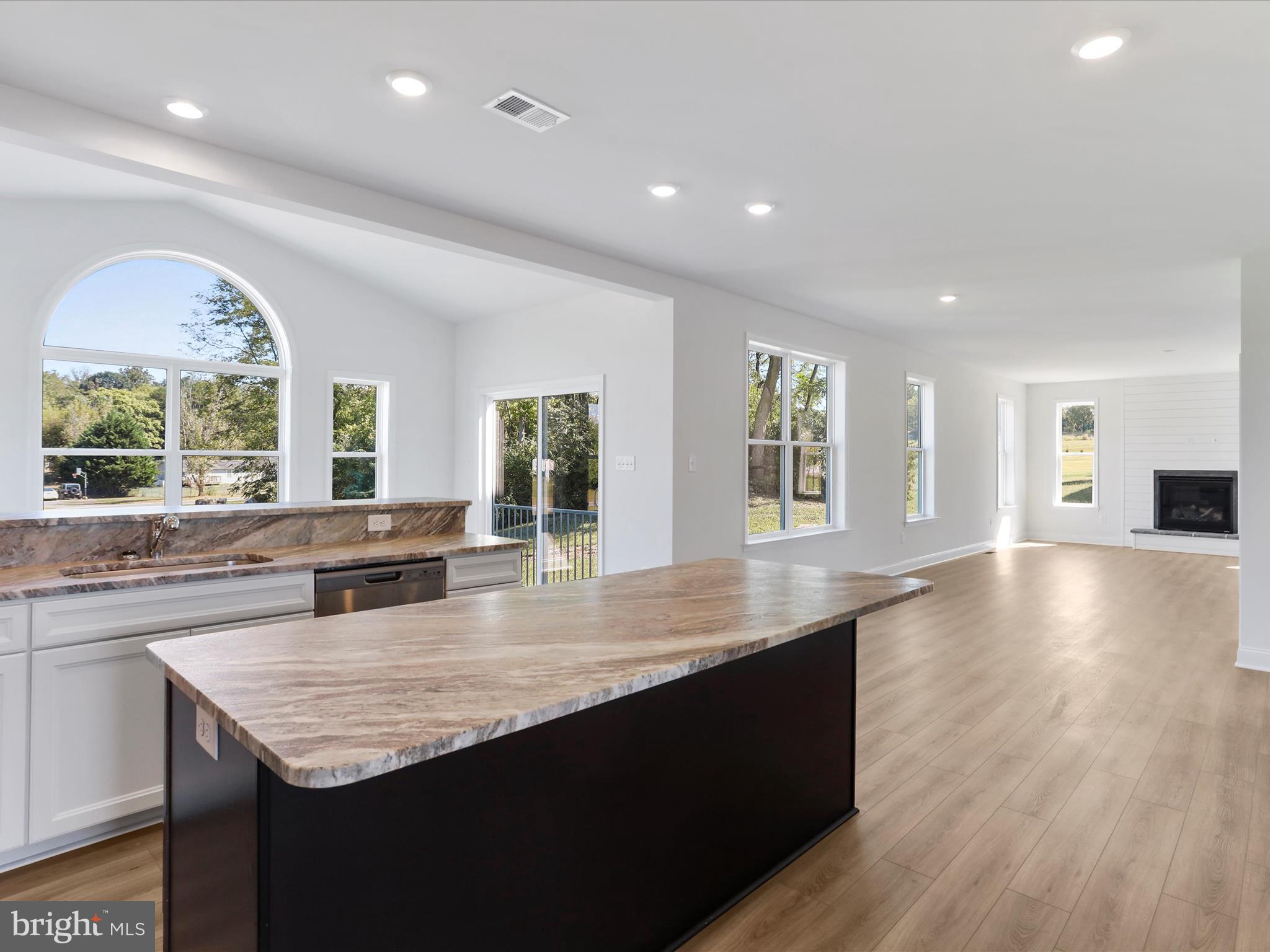 AMBERFIELD - Residential