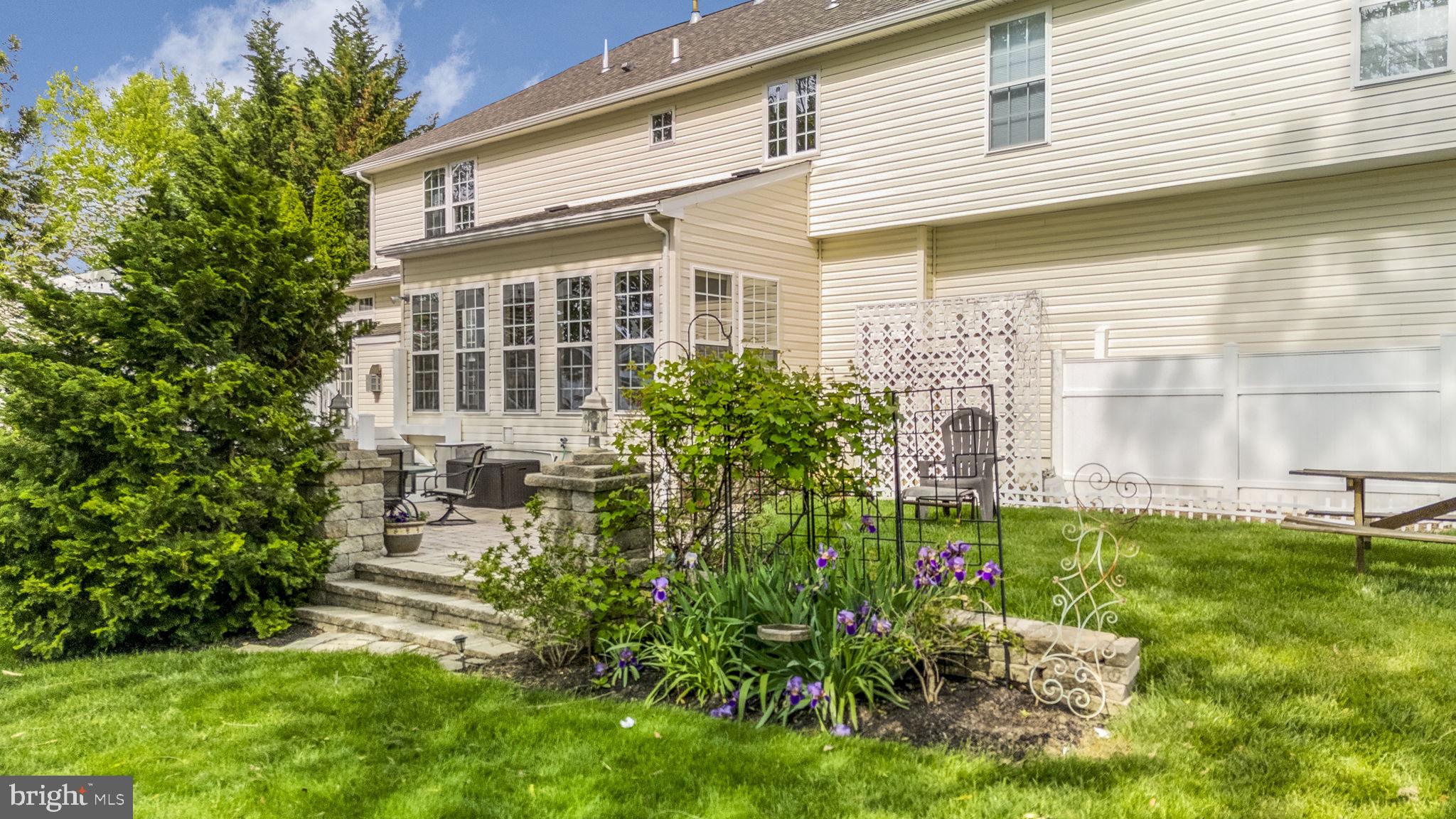 ESTS AT LONDON BROOK - Residential