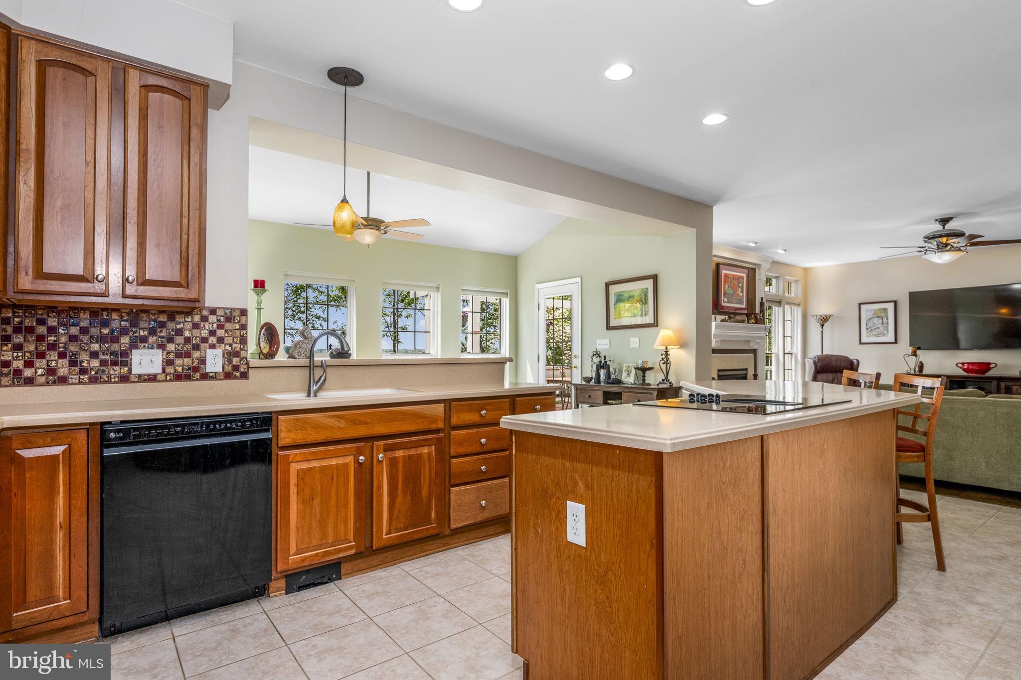 ESTS AT LONDON BROOK - Residential