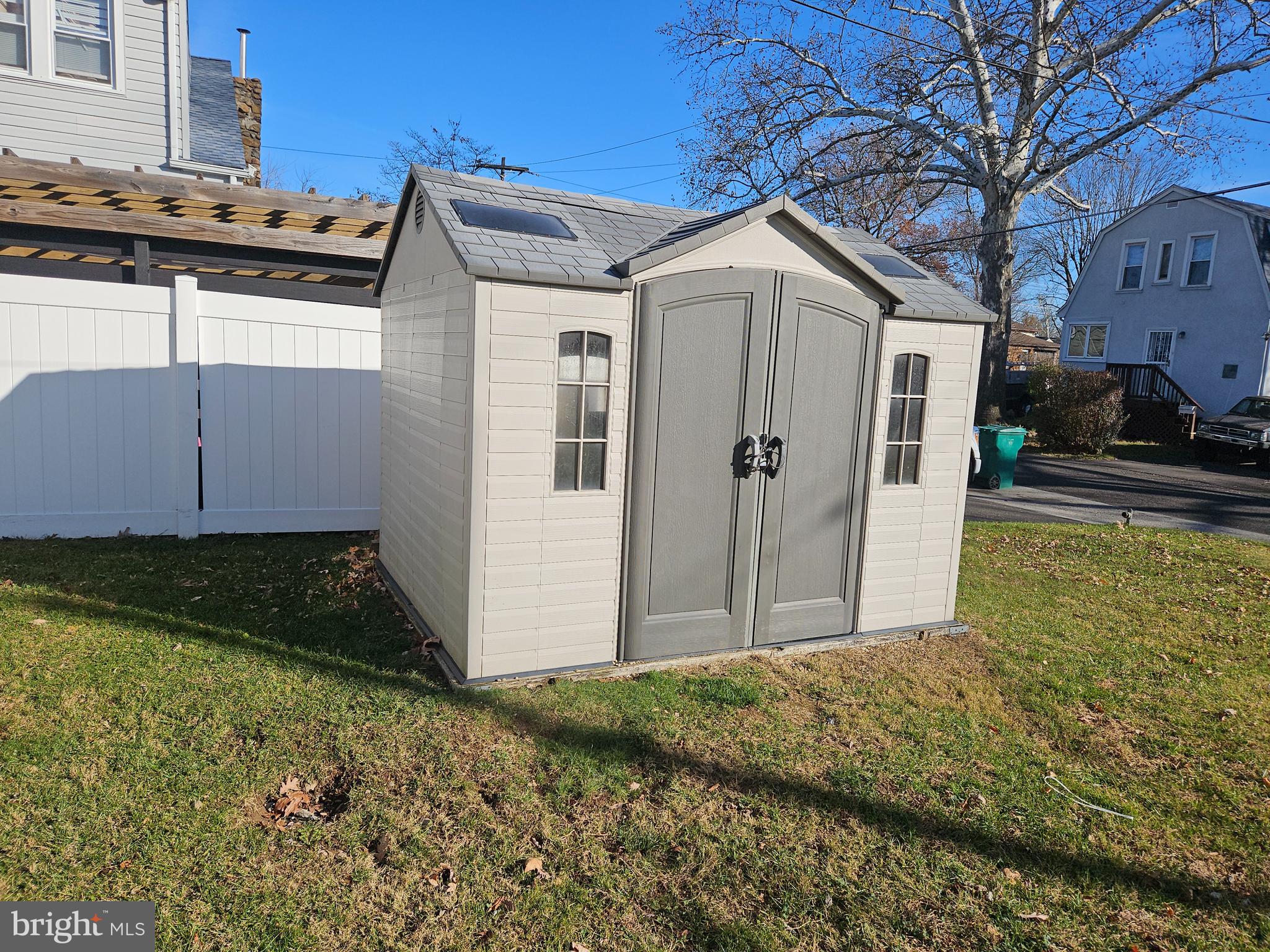 CROYDON - Residential Lease