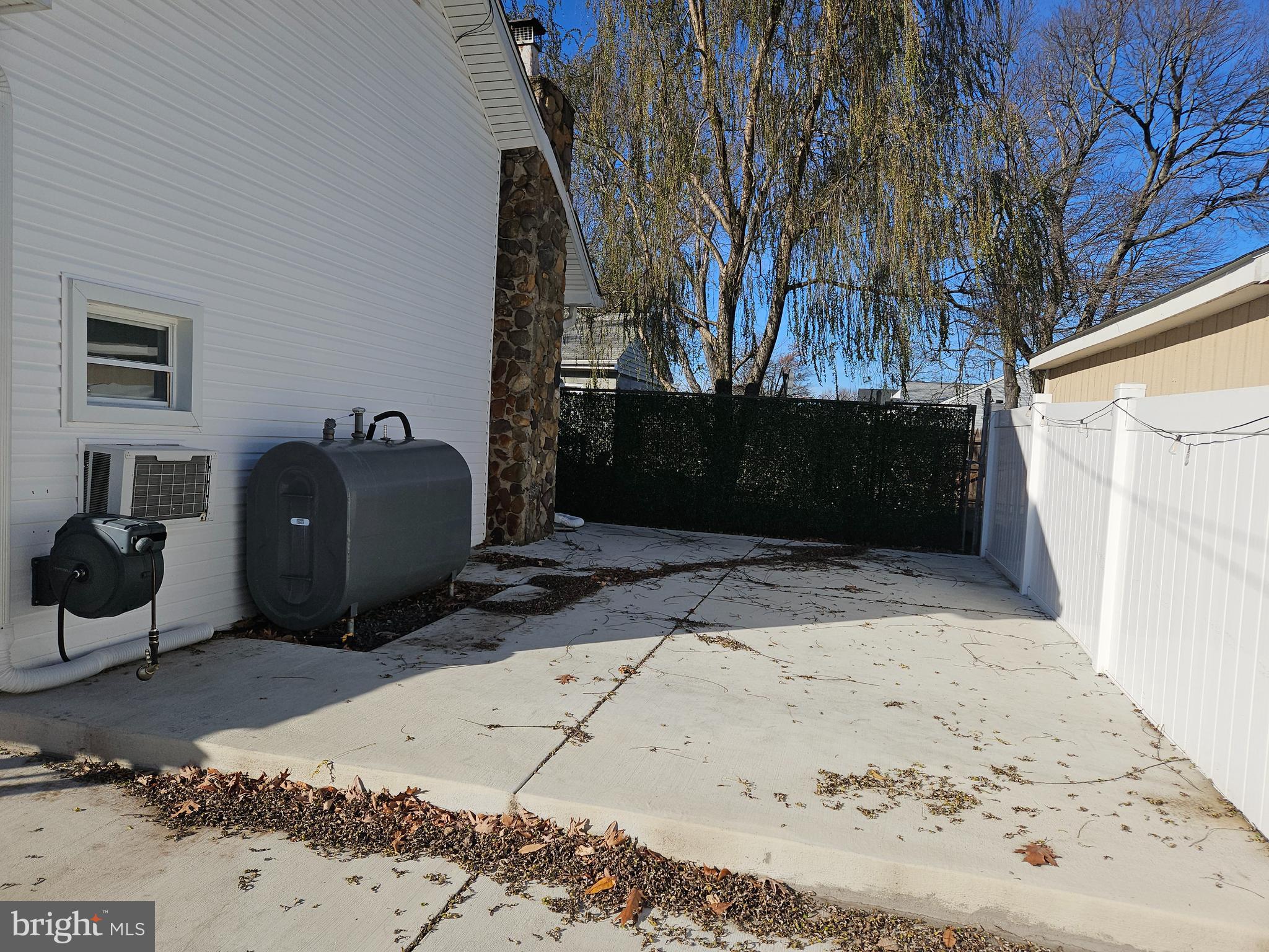 CROYDON - Residential Lease