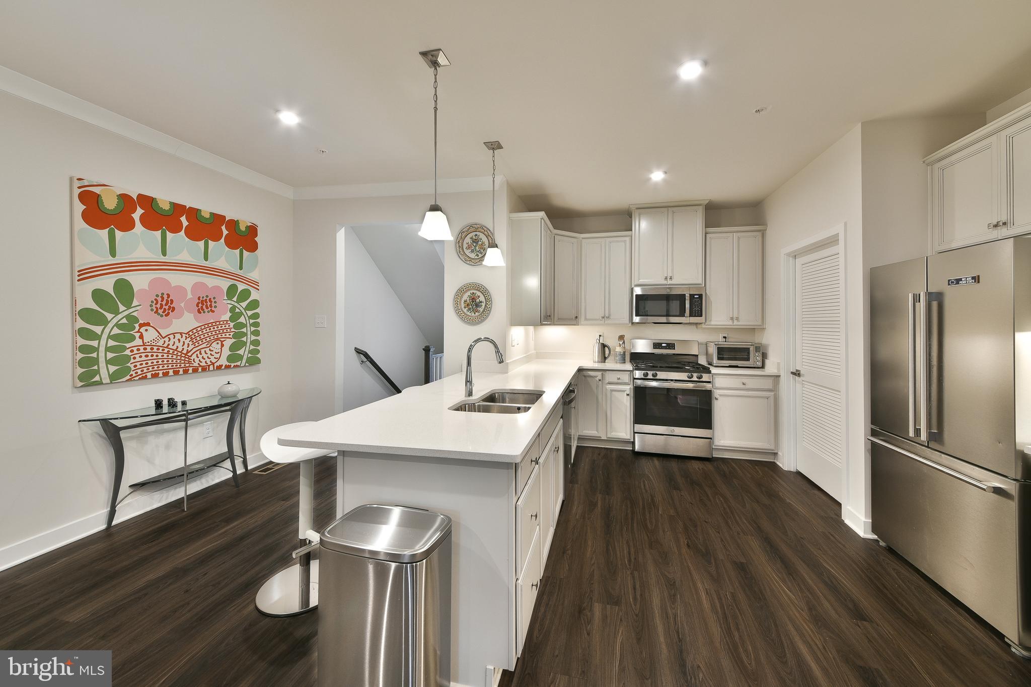 OVERLOOK AT CREEKSIDE - Residential