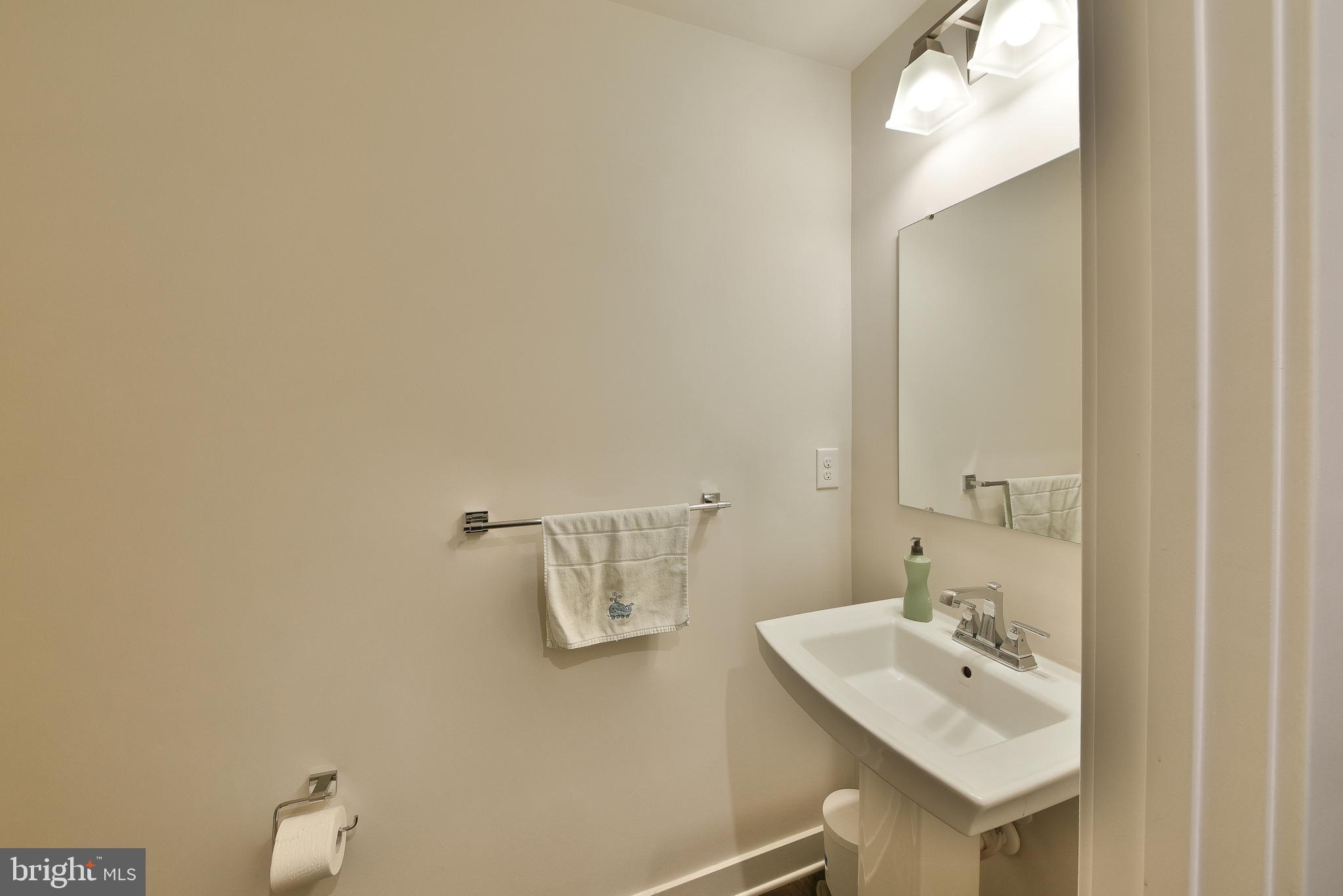 OVERLOOK AT CREEKSIDE - Residential