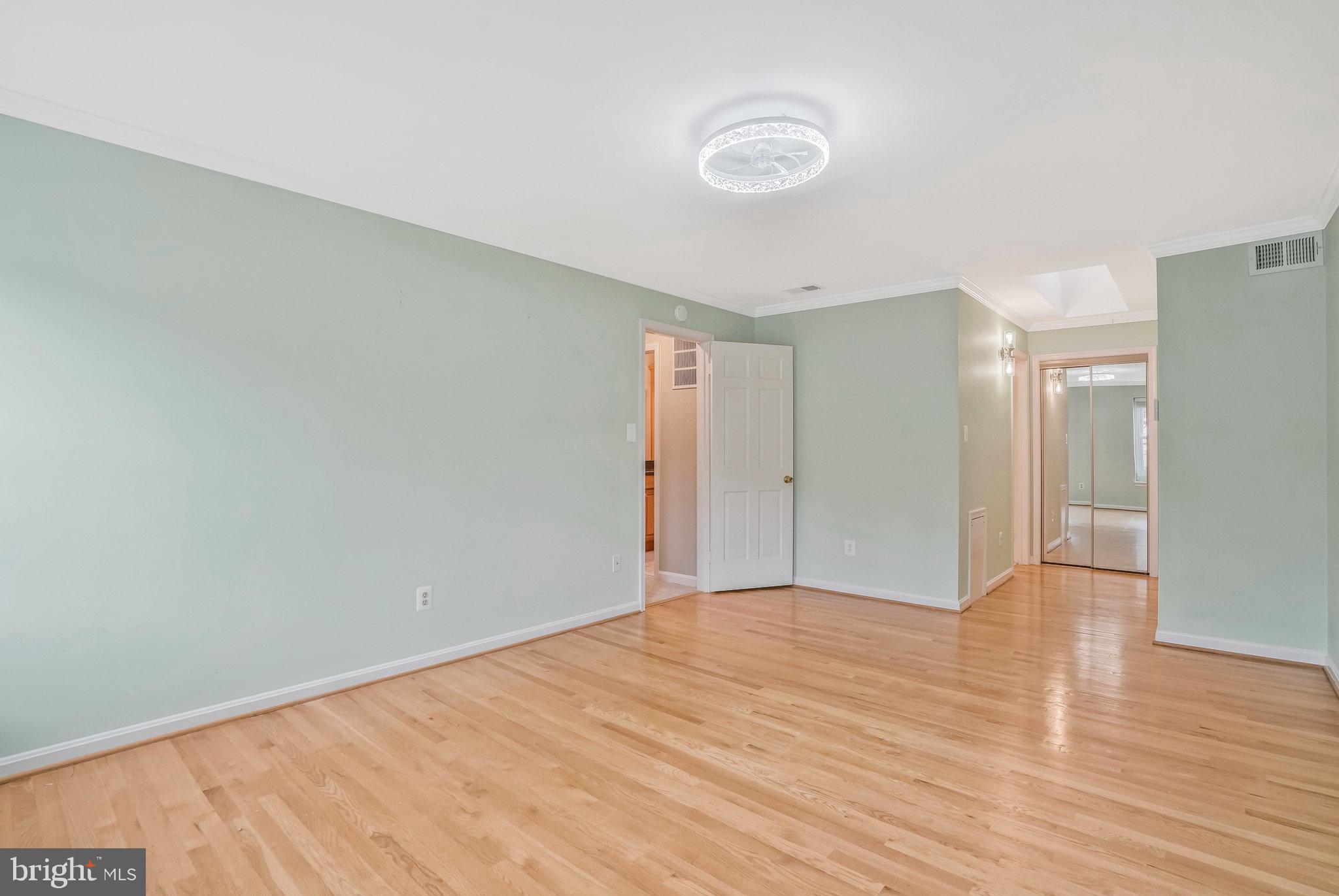 CHAPELWOOD - Residential