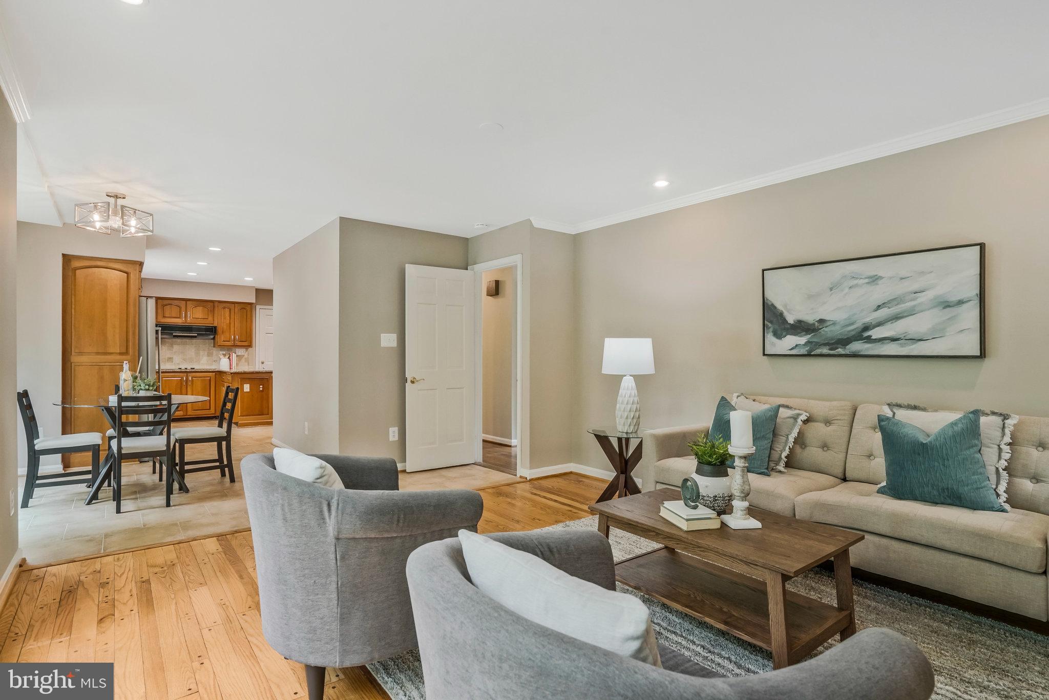 CHAPELWOOD - Residential