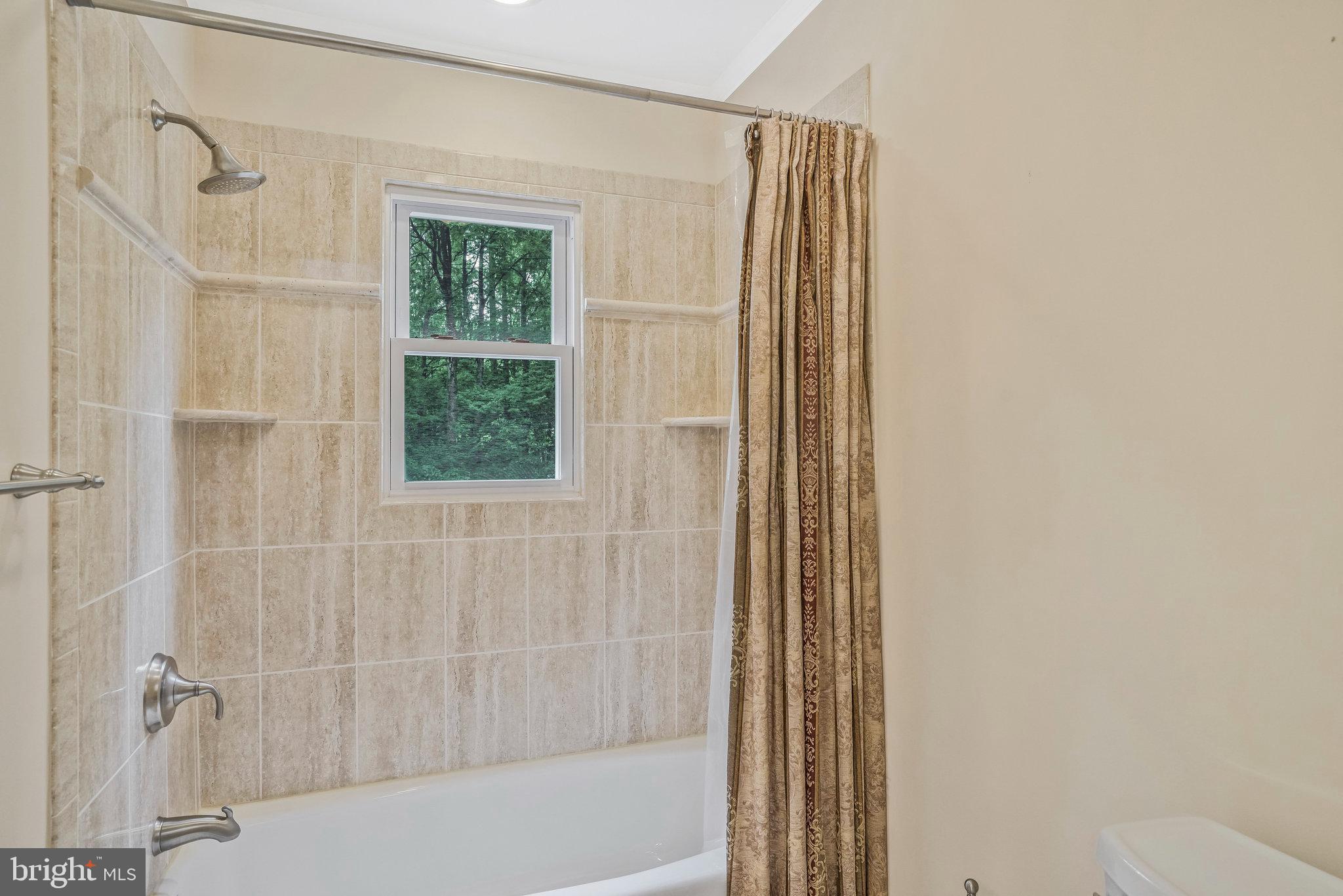 CHAPELWOOD - Residential