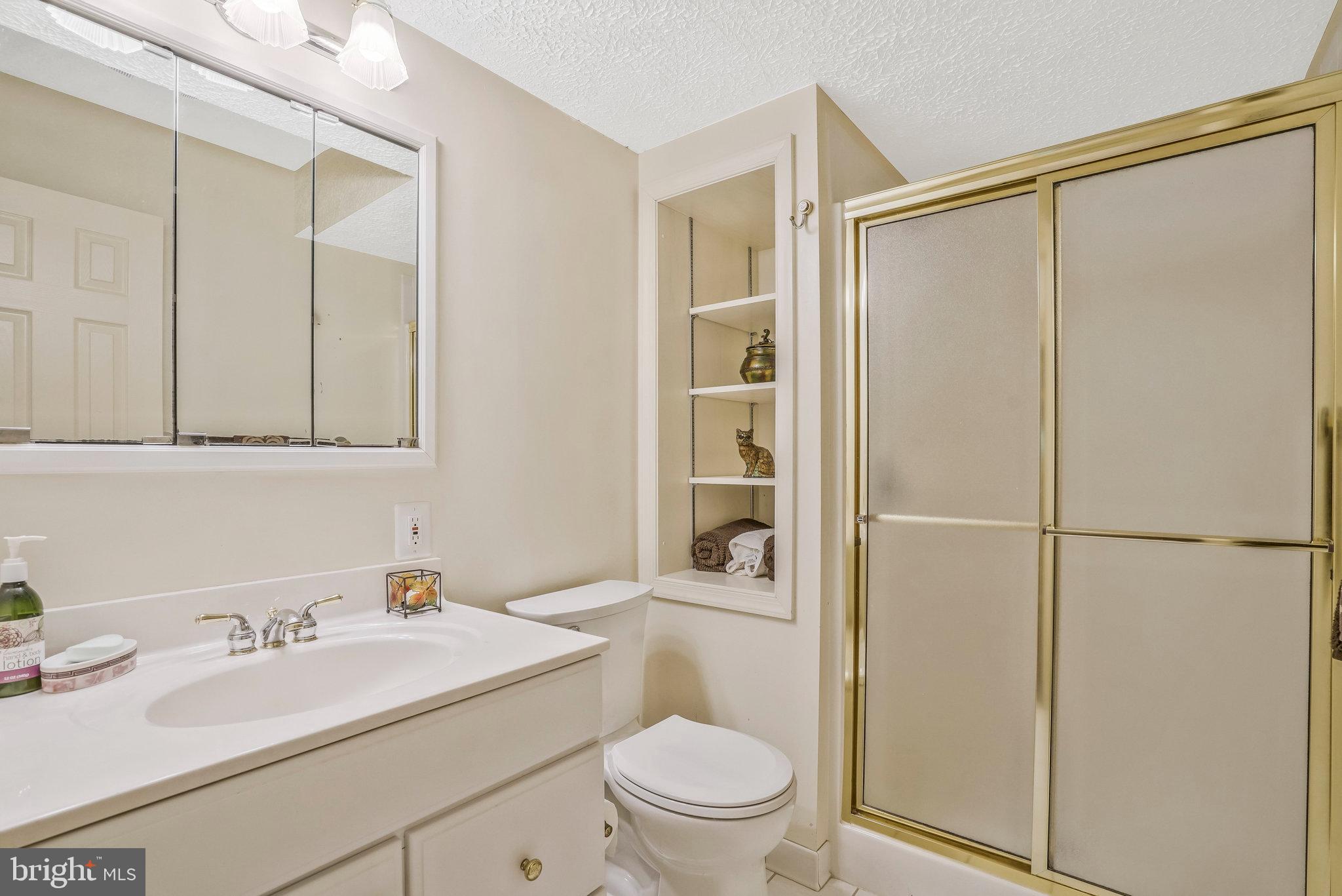 CHAPELWOOD - Residential