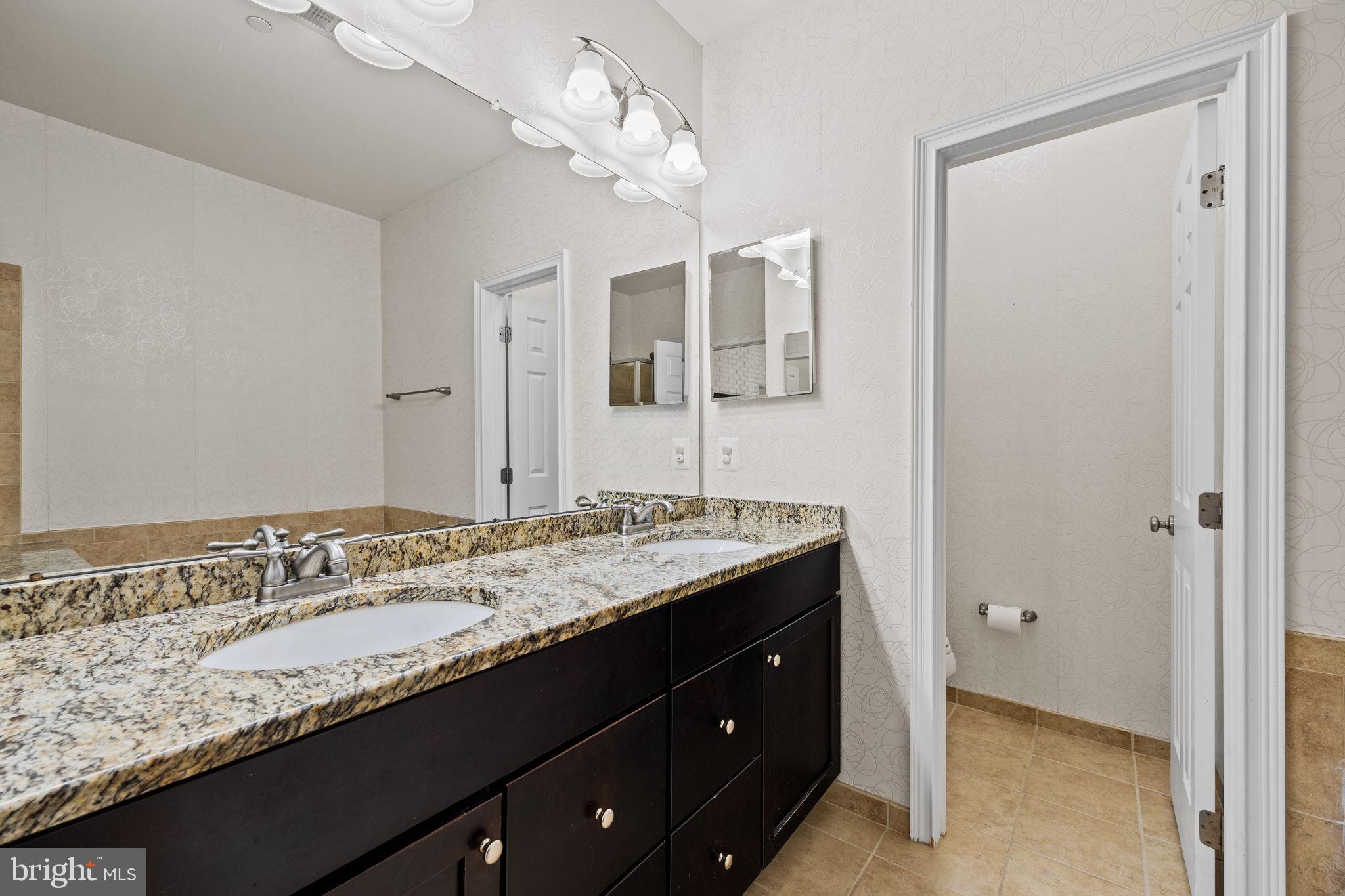 NAVAL SQUARE - Residential