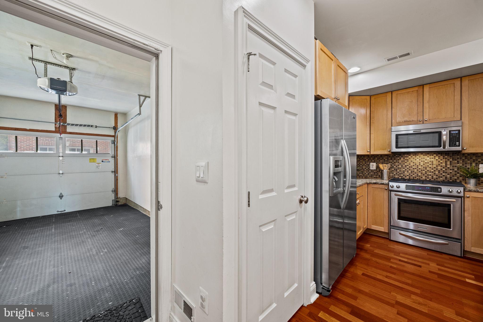 NAVAL SQUARE - Residential