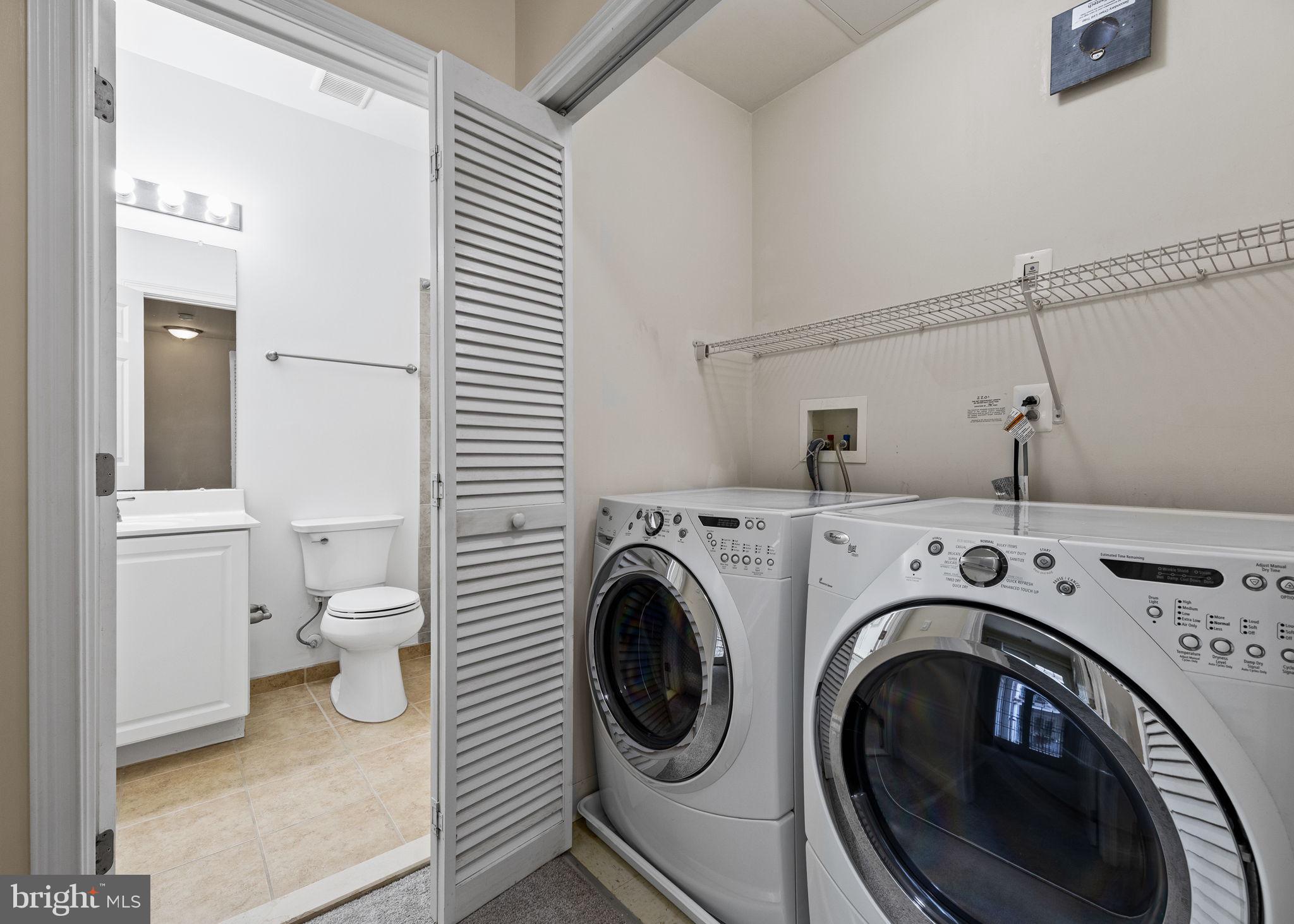 NAVAL SQUARE - Residential