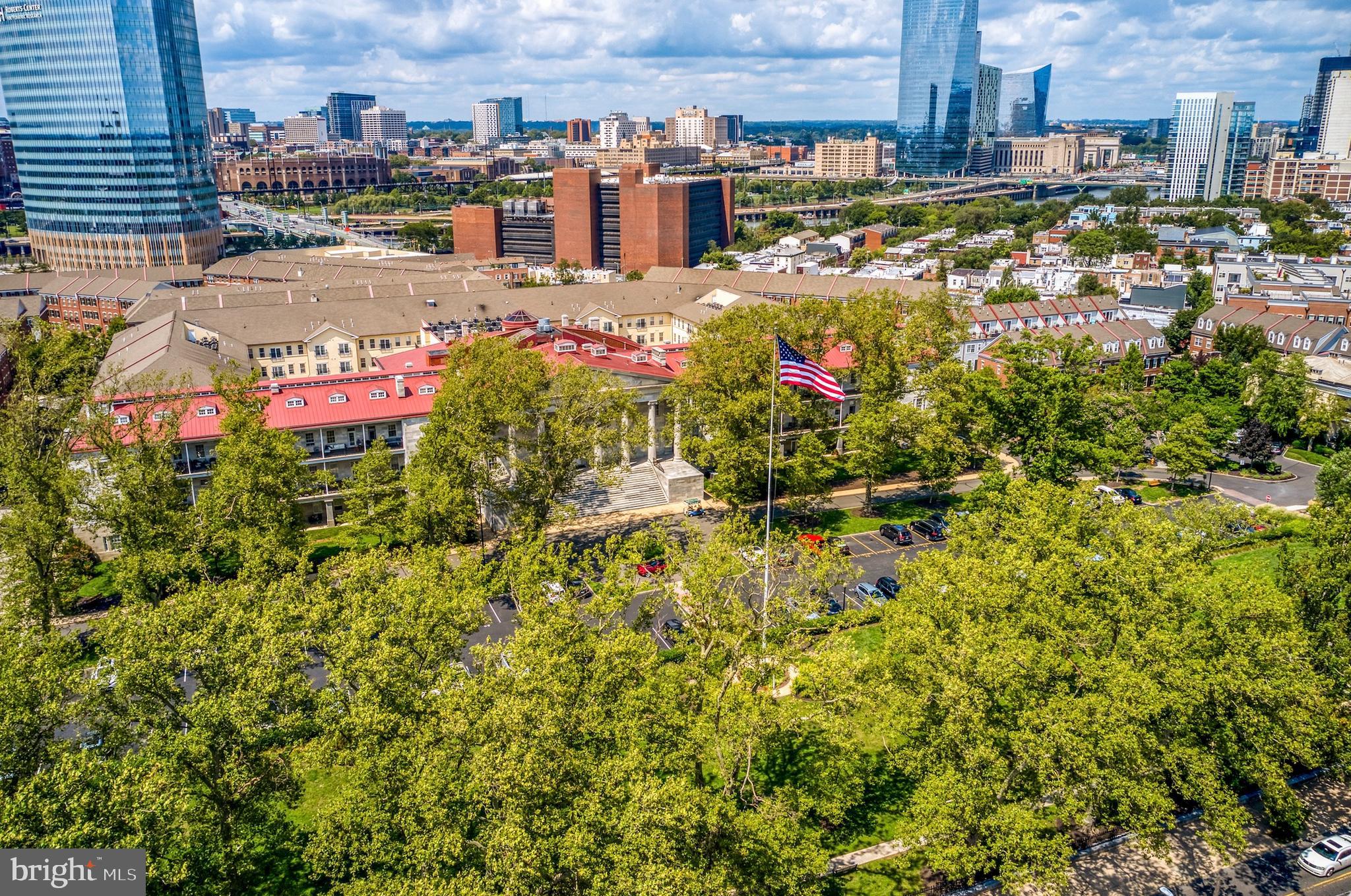 NAVAL SQUARE - Residential