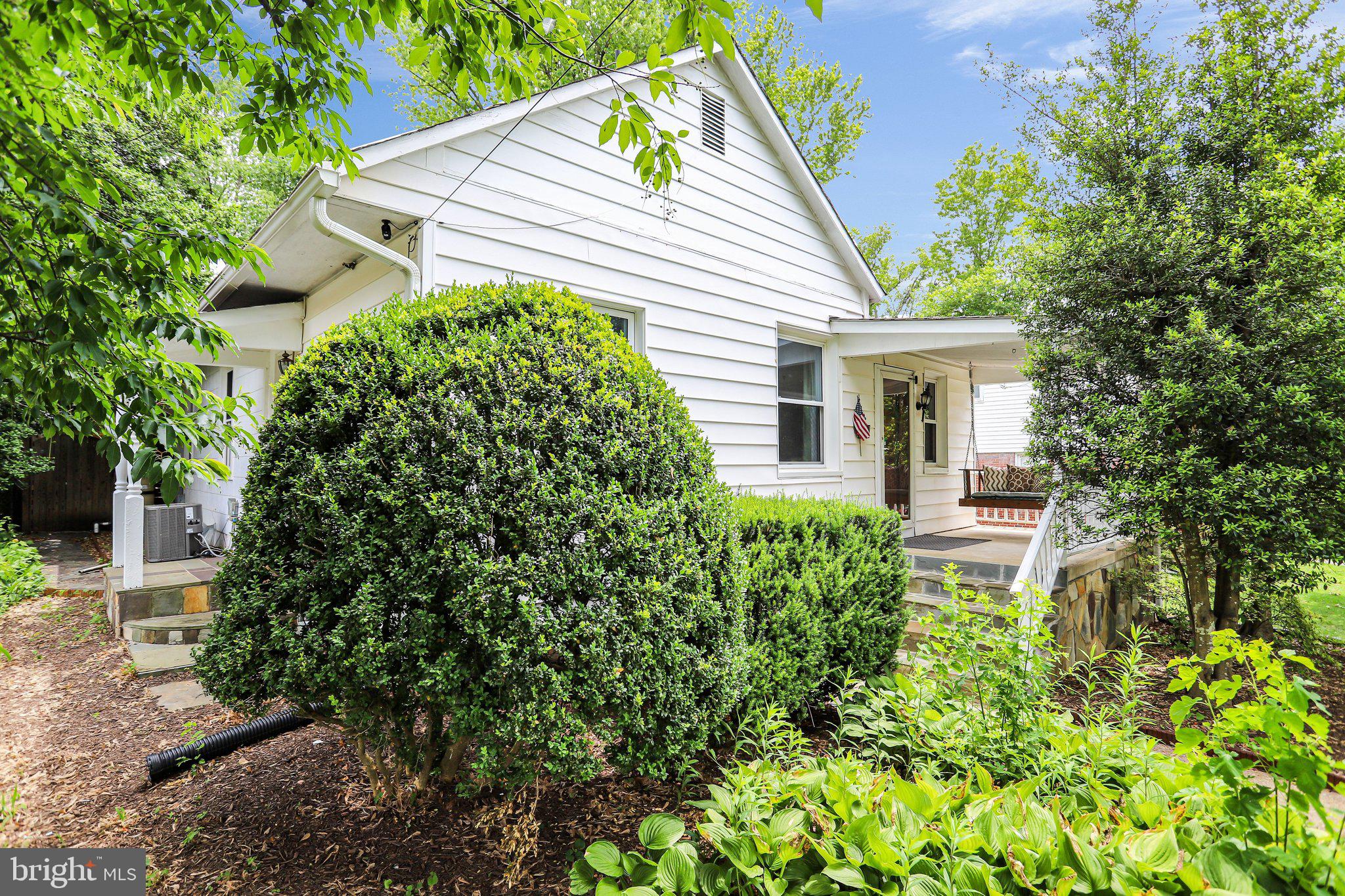 209 CEDAR AVENUE