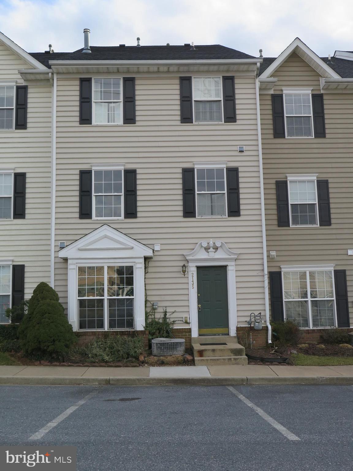PRICE REDUCED - Just updated to include neutral two tone paint, hardwoods, kitchen with stainless, granite, gas cooking, built in microwave! 3 BR, 2 1/2 BA - Fireplace & bay window in Living Room, glass chandelier in landing to private master suite with fireplace, jacuzzi whirlpool tub, double sink vanity, cathedral ceiling, ceiling fan, walk in closet. Full size washer/dryer. New roof in 2017.