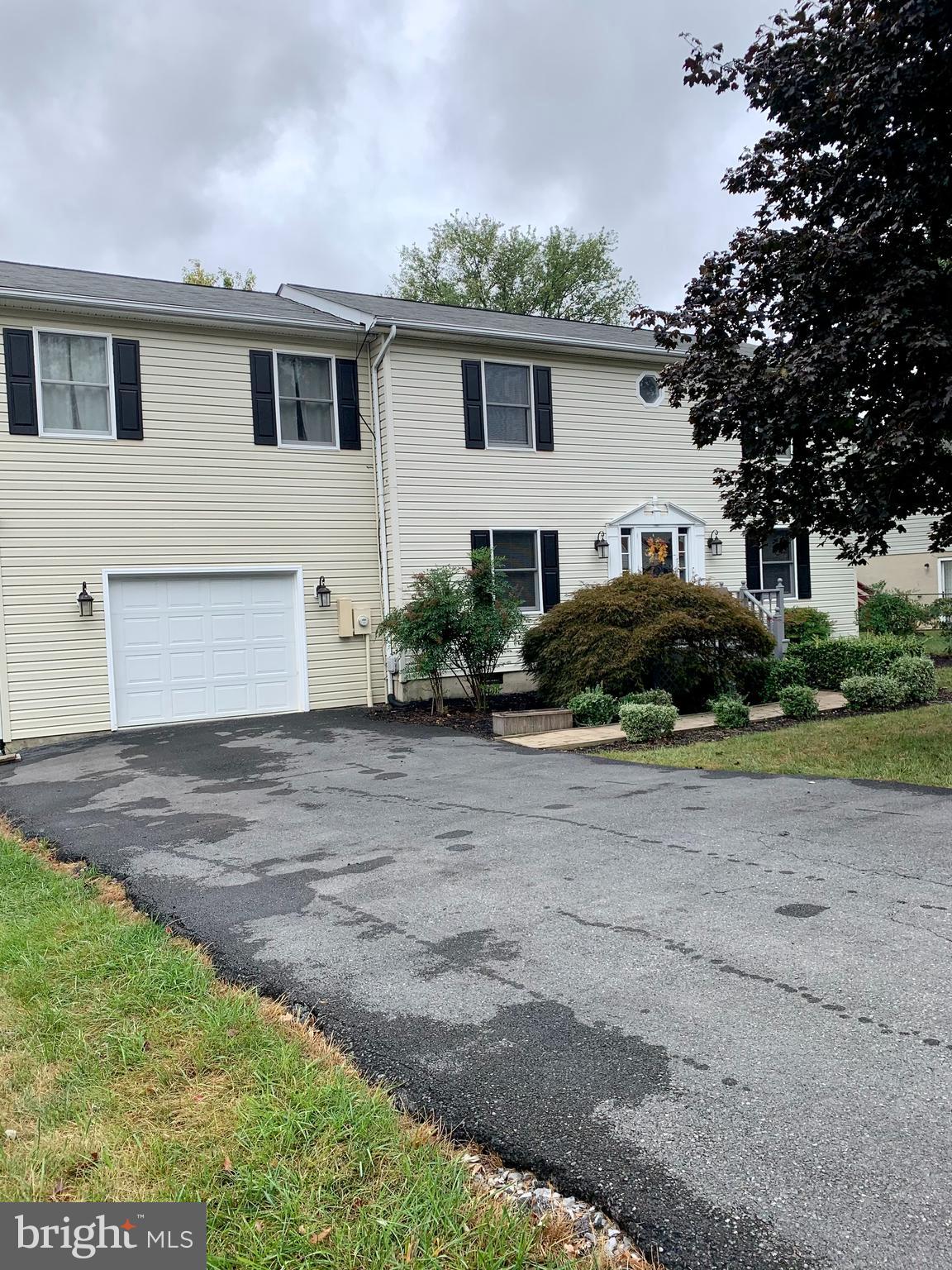 GREENWOOD HEIGHTS - Residential Lease