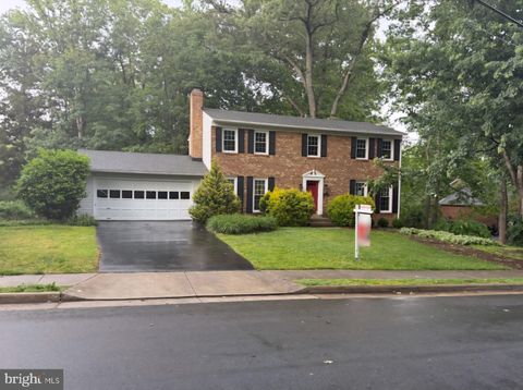 Photo of 4151 Orchard Drive, FAIRFAX, VA 22032 (MLS # VAFC2008324)