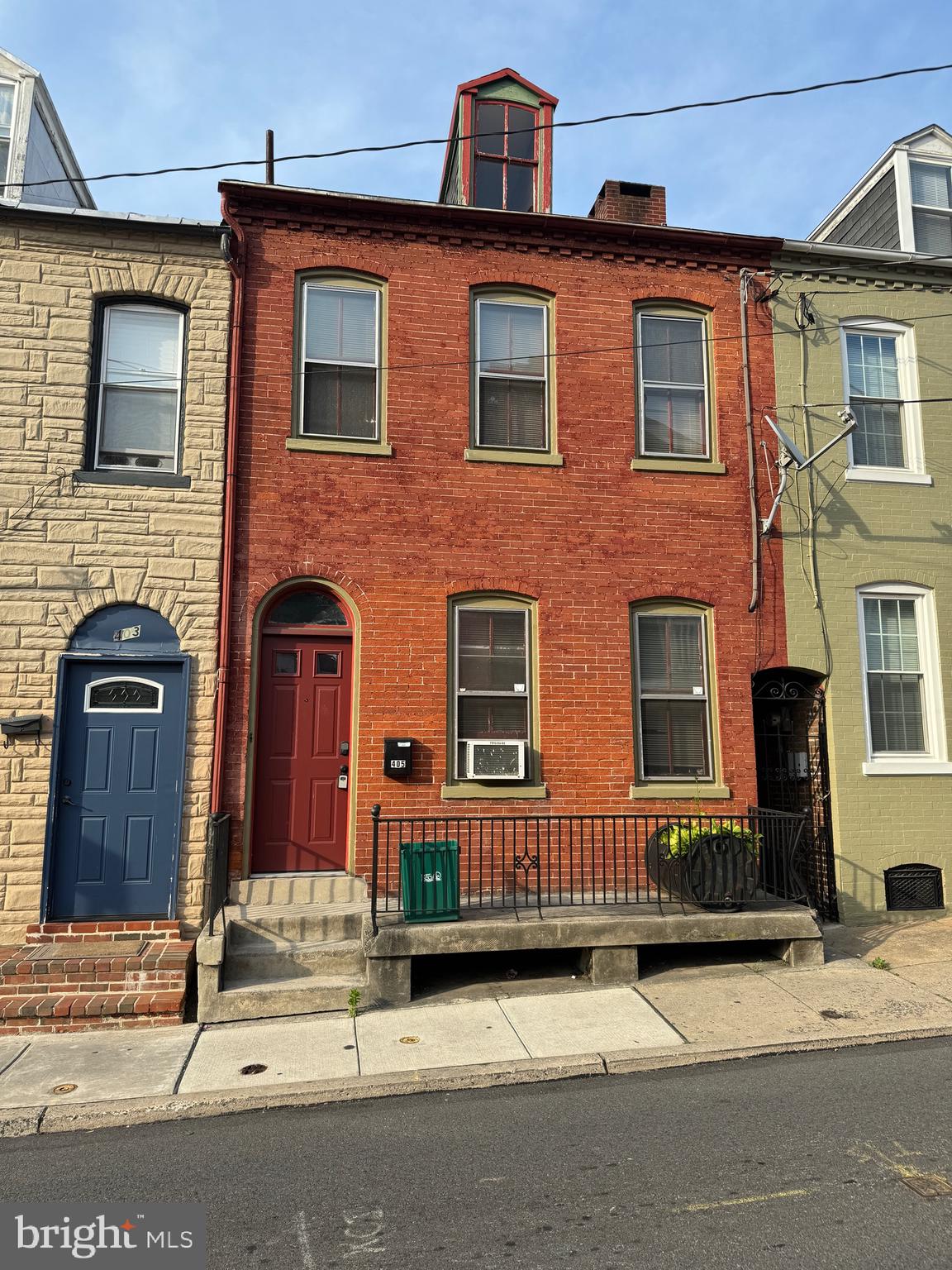 LANCASTER - Residential