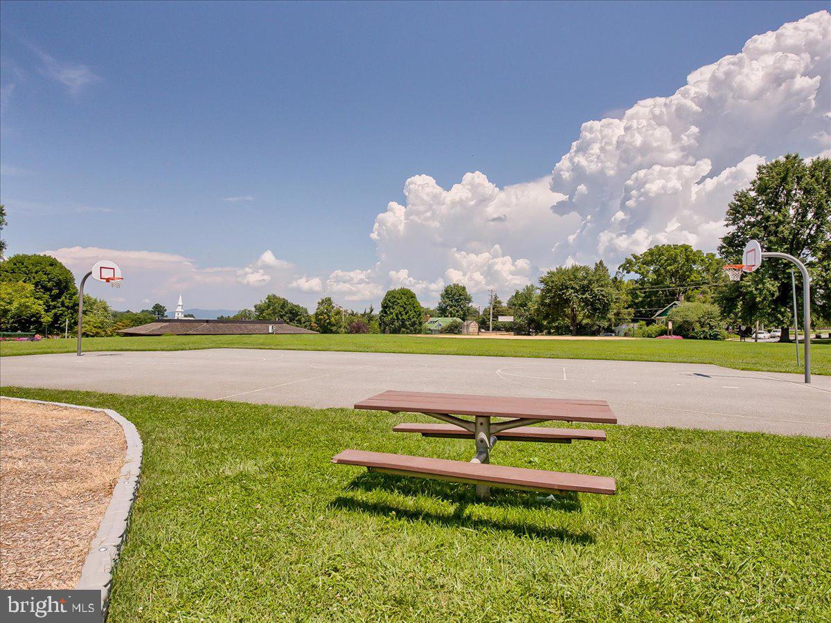 WEST MIDDLETOWN ESTATES - Residential