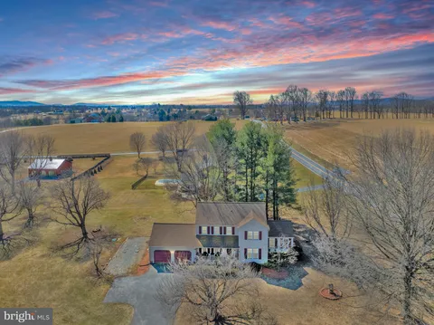 2801 Grandview Drive, Middletown, MD MLS: MDFR2060132