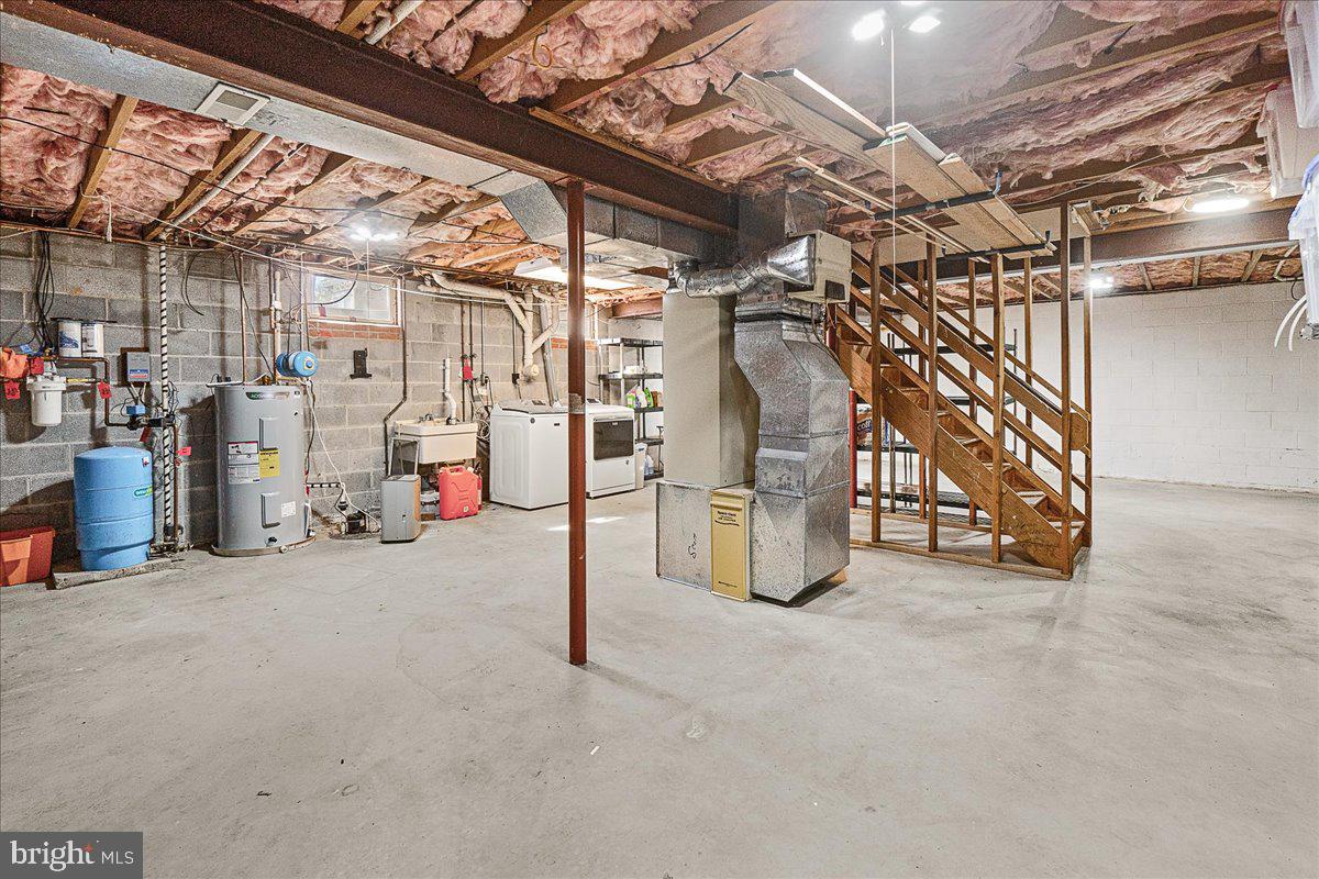 WEST MIDDLETOWN ESTATES - Residential