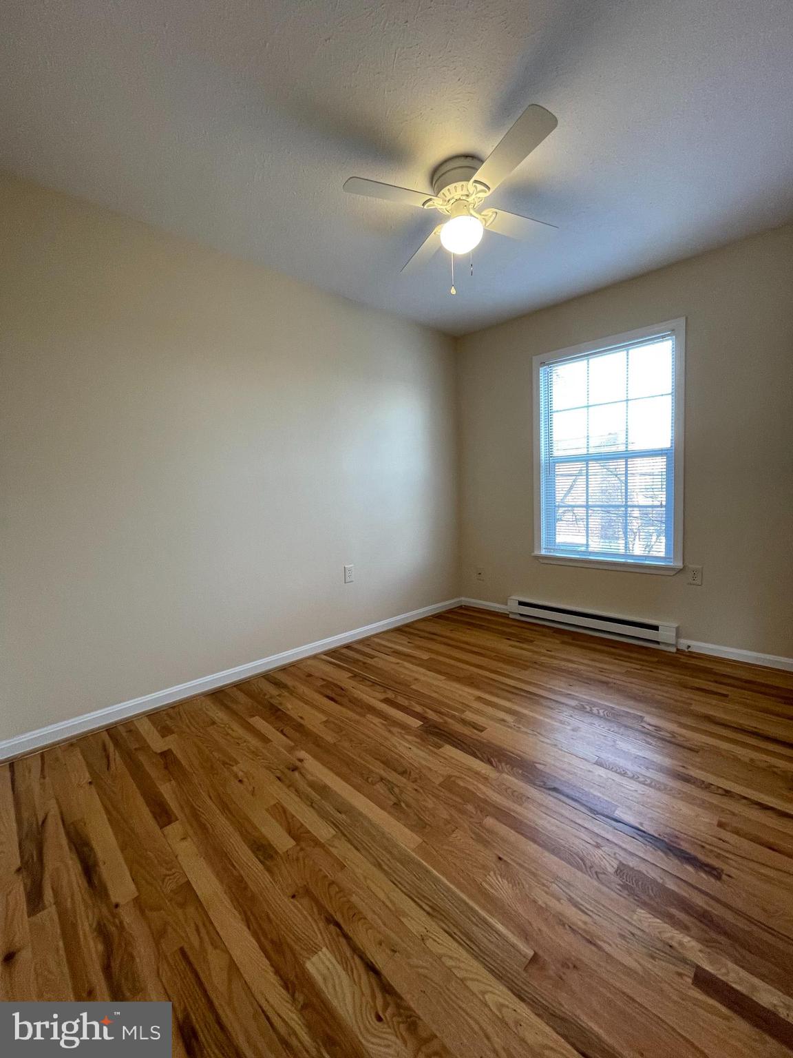 FREDERICKTOWNE TOWNHOUSE - Residential Lease