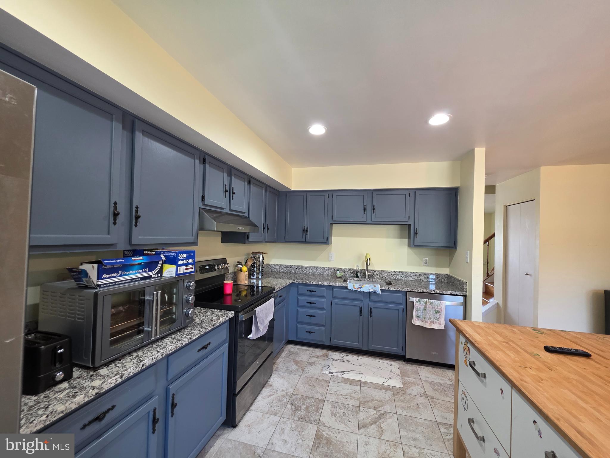 BROADFIELD AT WILTON FARM - Residential