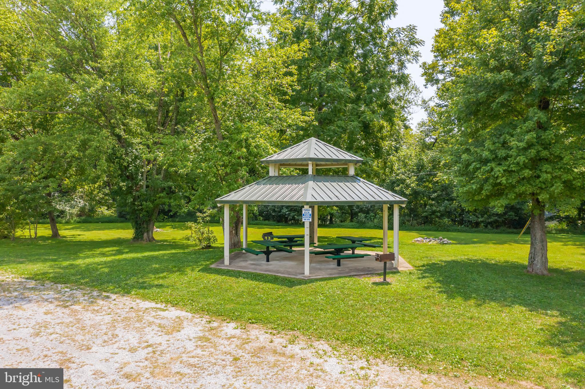 BROOKFIELD ON THE POTOMAC - Residential