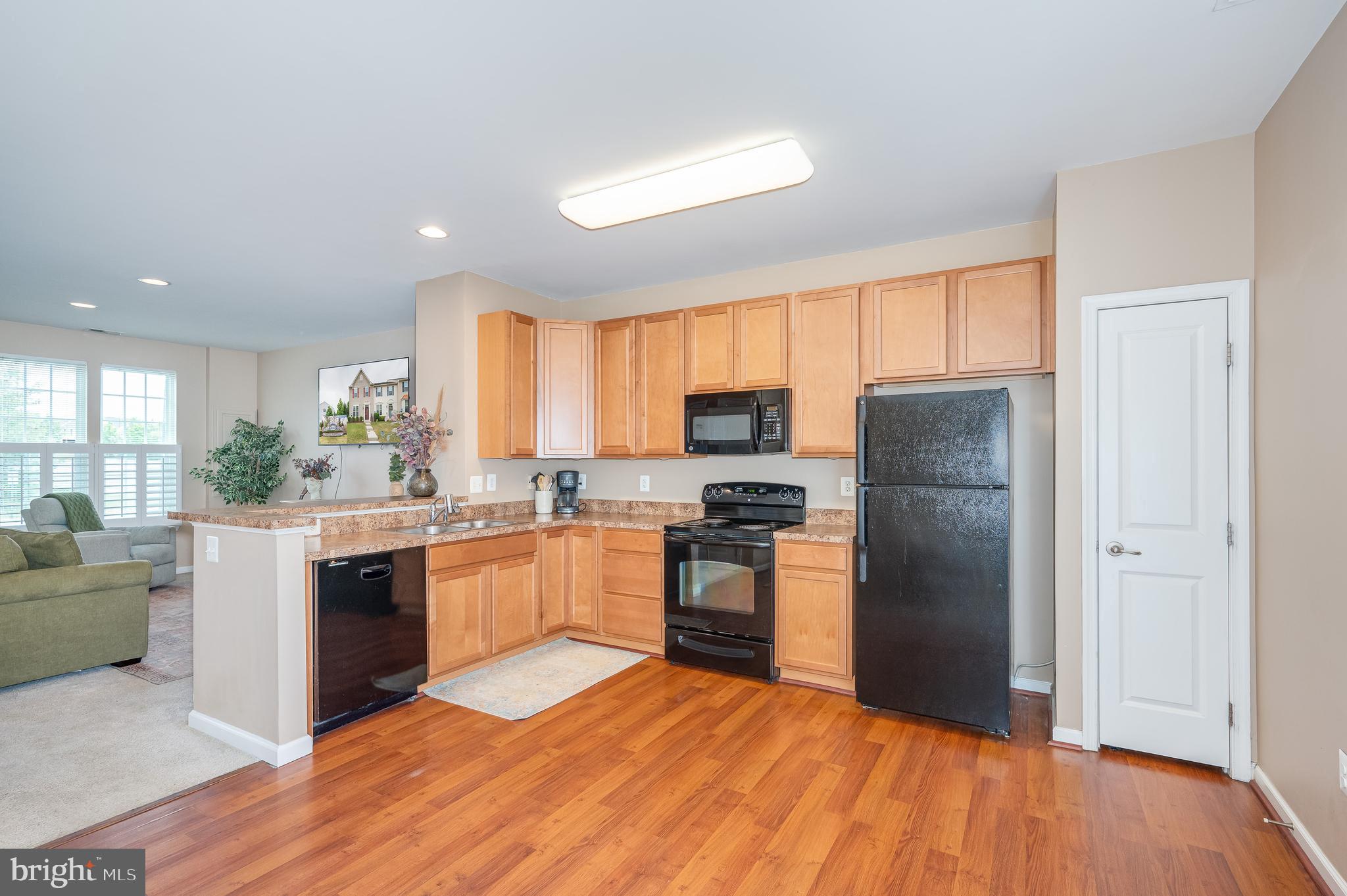 BROOKFIELD ON THE POTOMAC - Residential