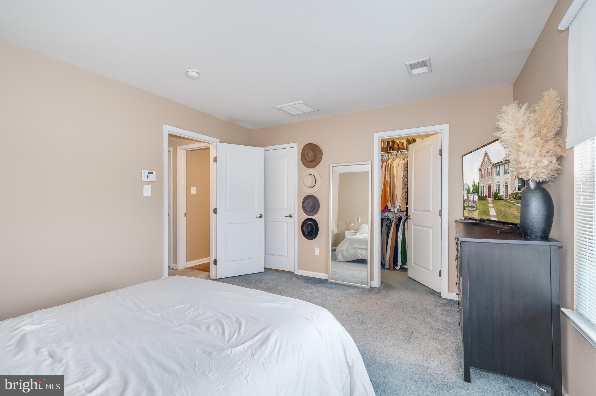 BROOKFIELD ON THE POTOMAC - Residential