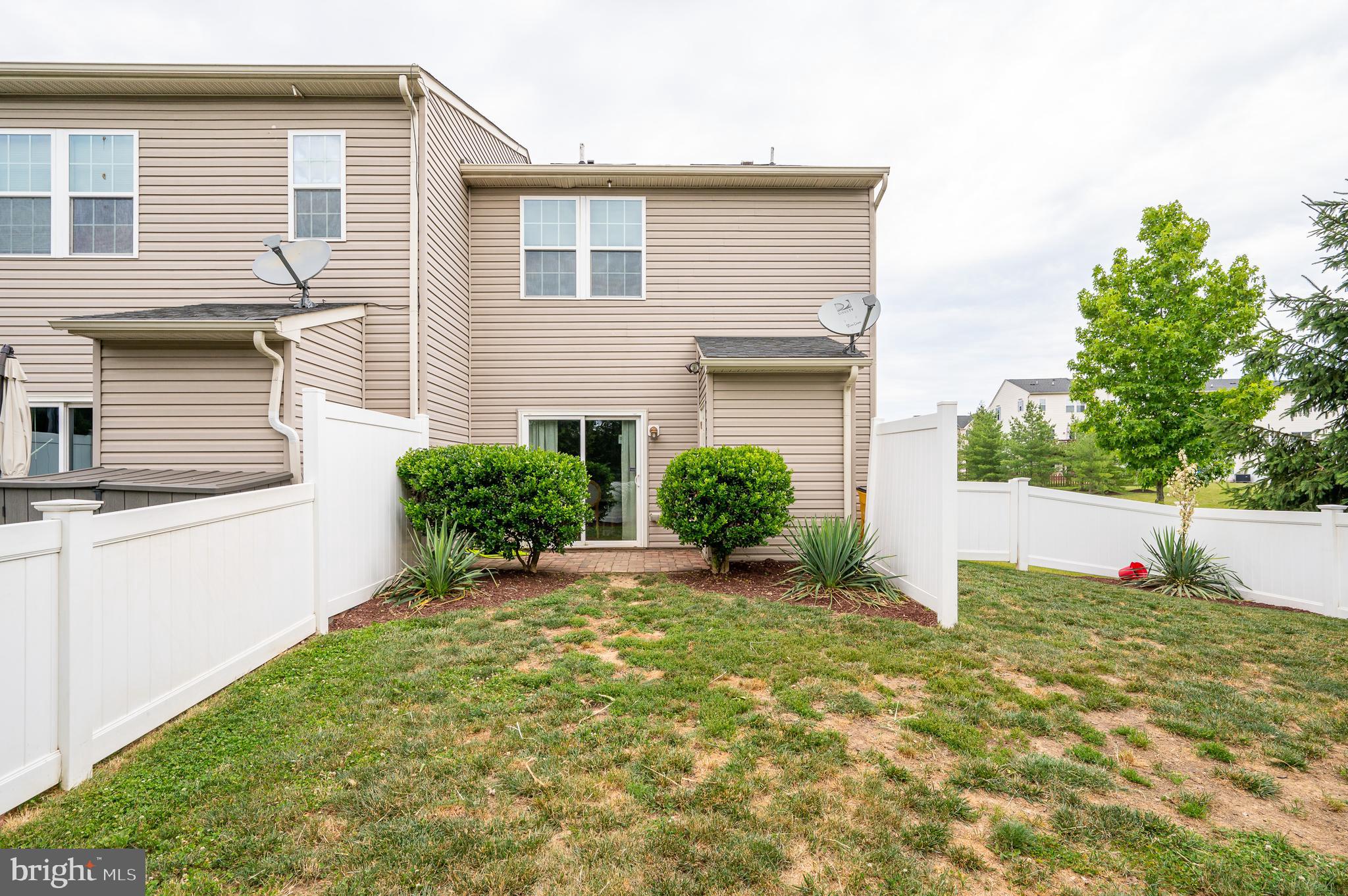 BROOKFIELD ON THE POTOMAC - Residential