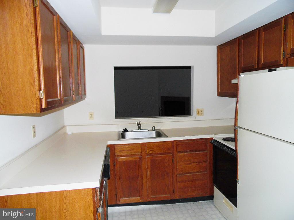 LODGE AT MCDONGH - Residential