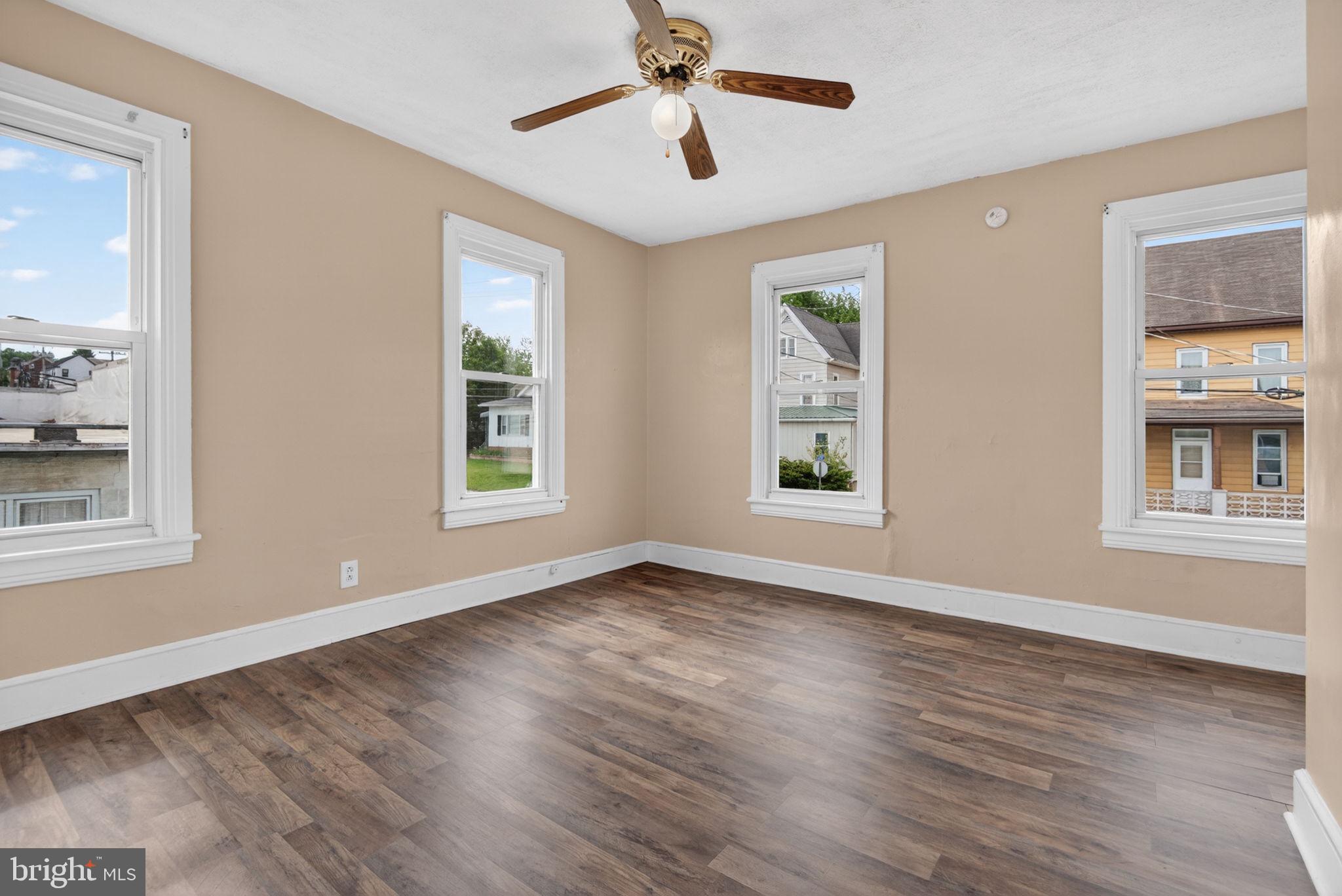DALLASTOWN - Residential