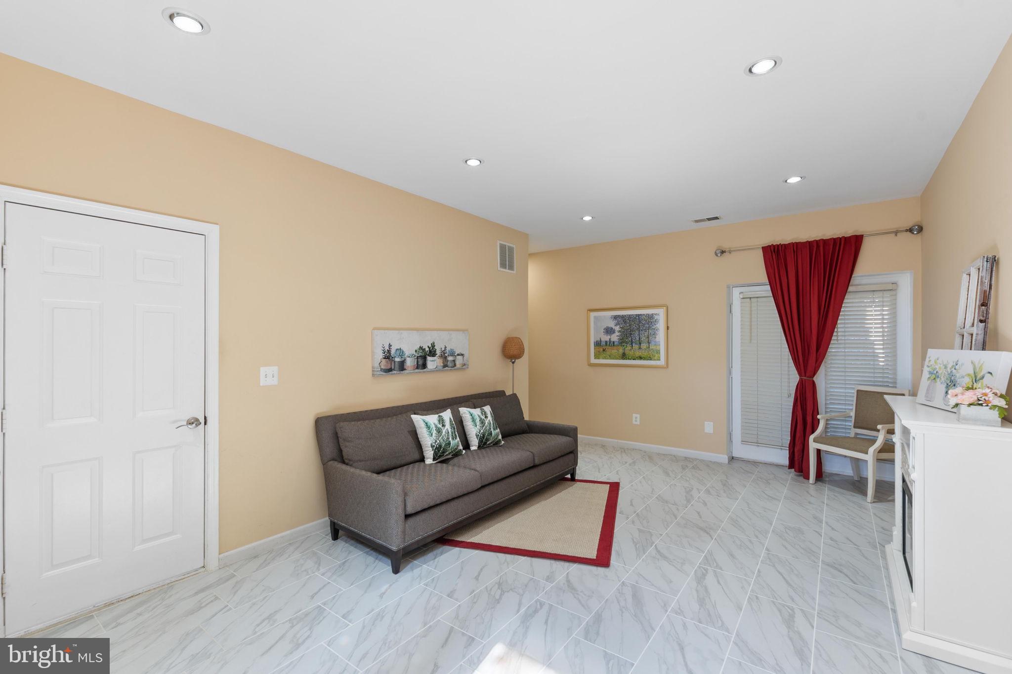 ARMISTEAD PARK - Residential