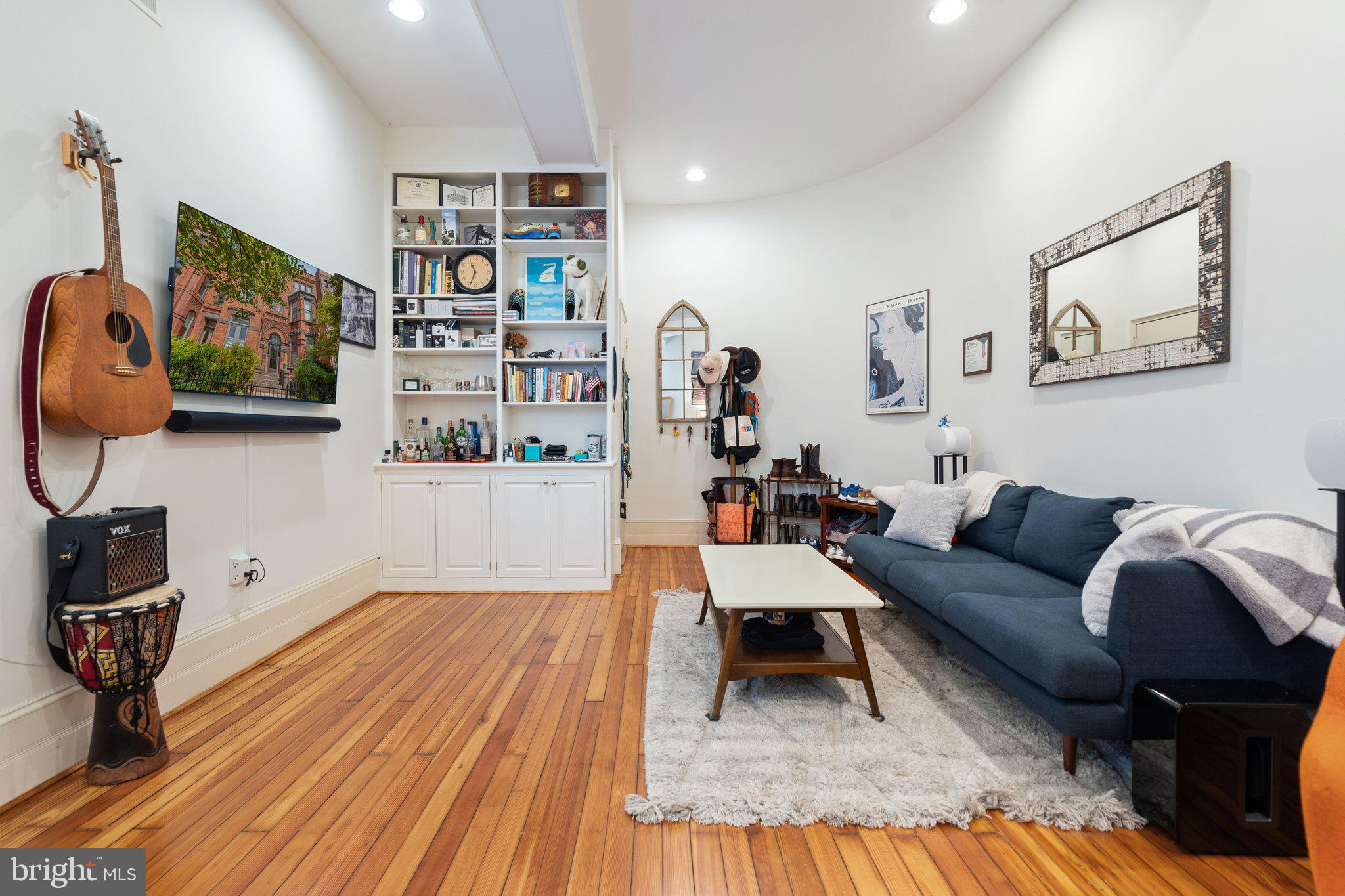 408 SEWARD SQUARE SE 5